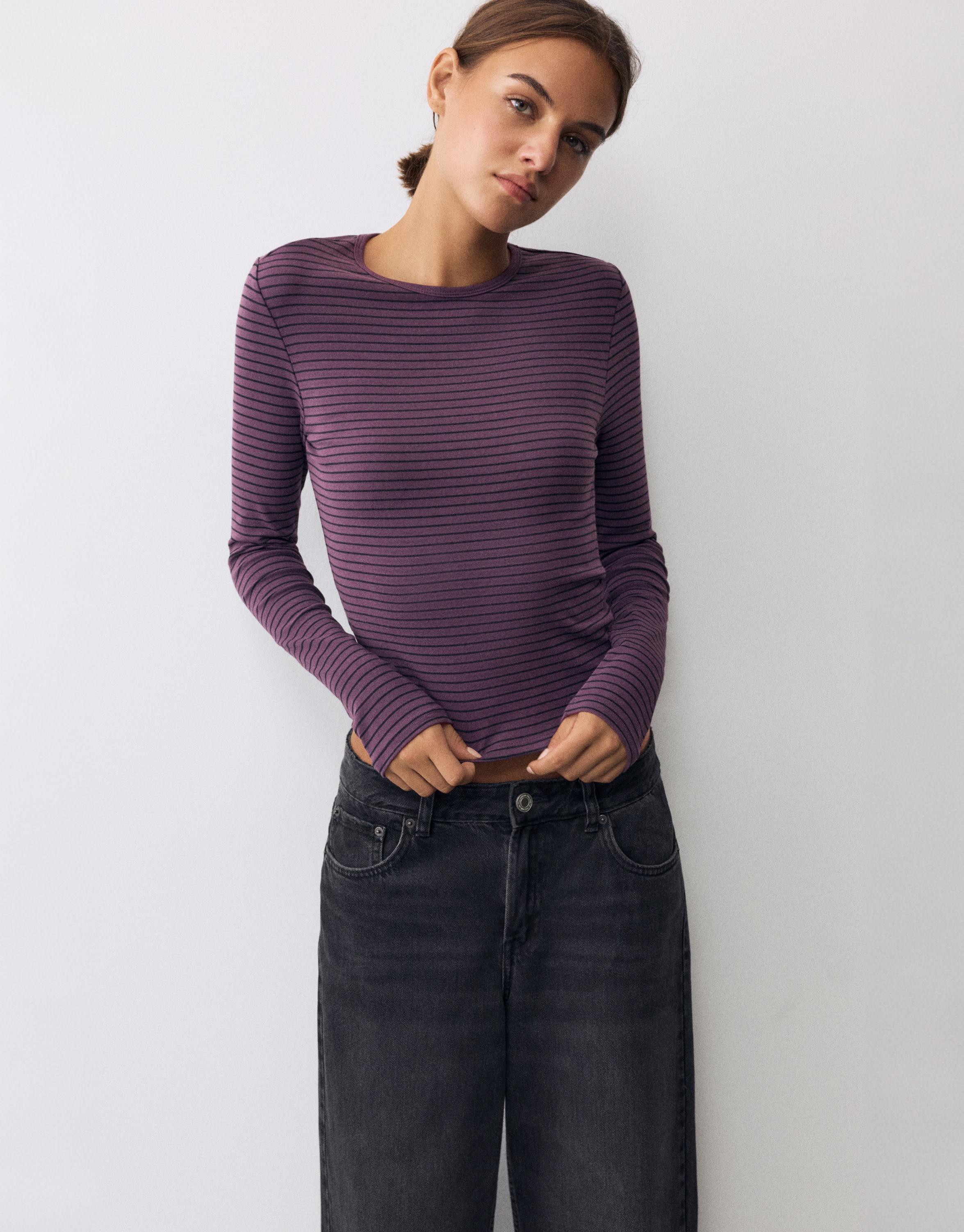 Fitted long sleeve T-shirt — Striped