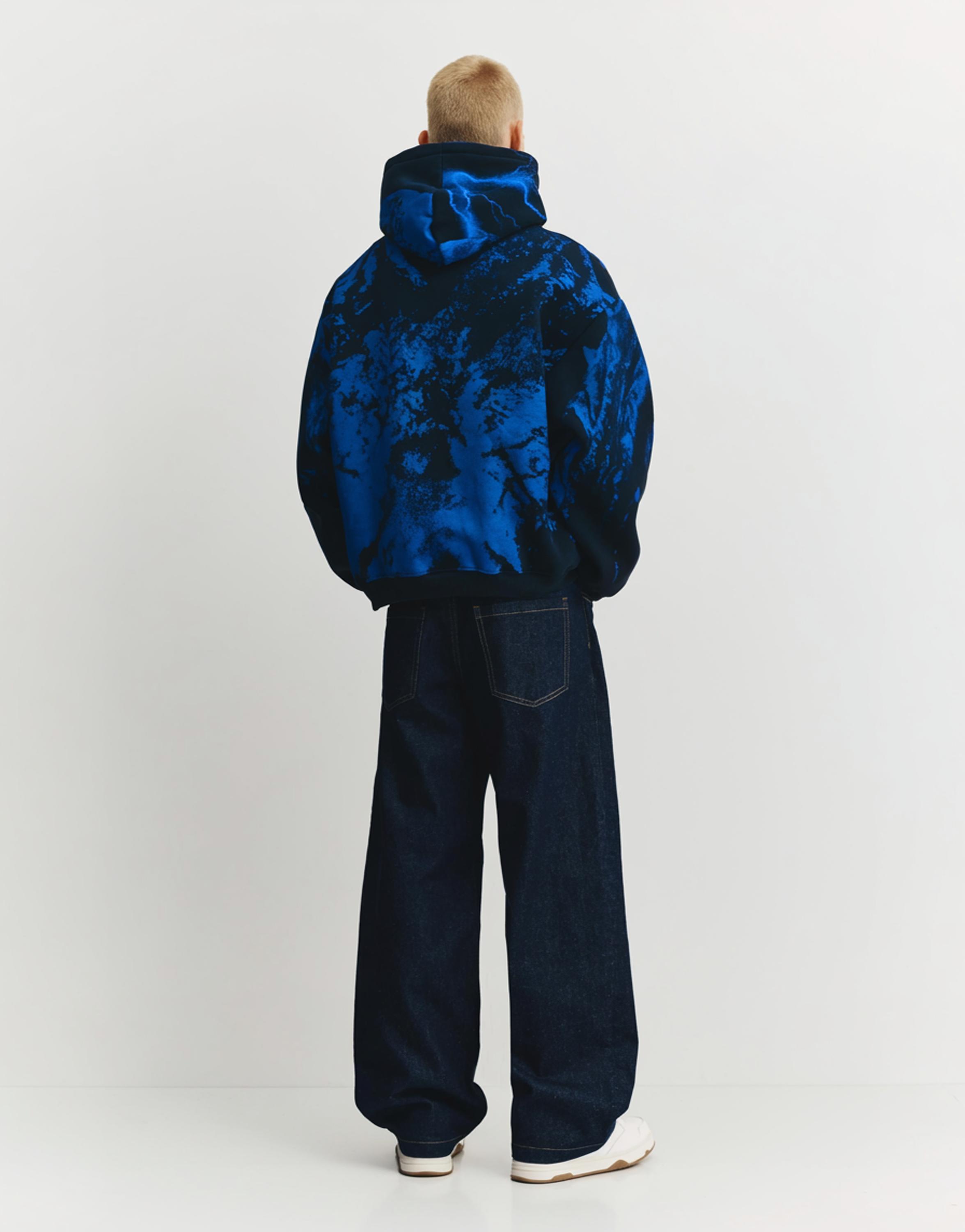 Stranger Things batik desenli kapüşonlu sweatshirt - Görsel 13