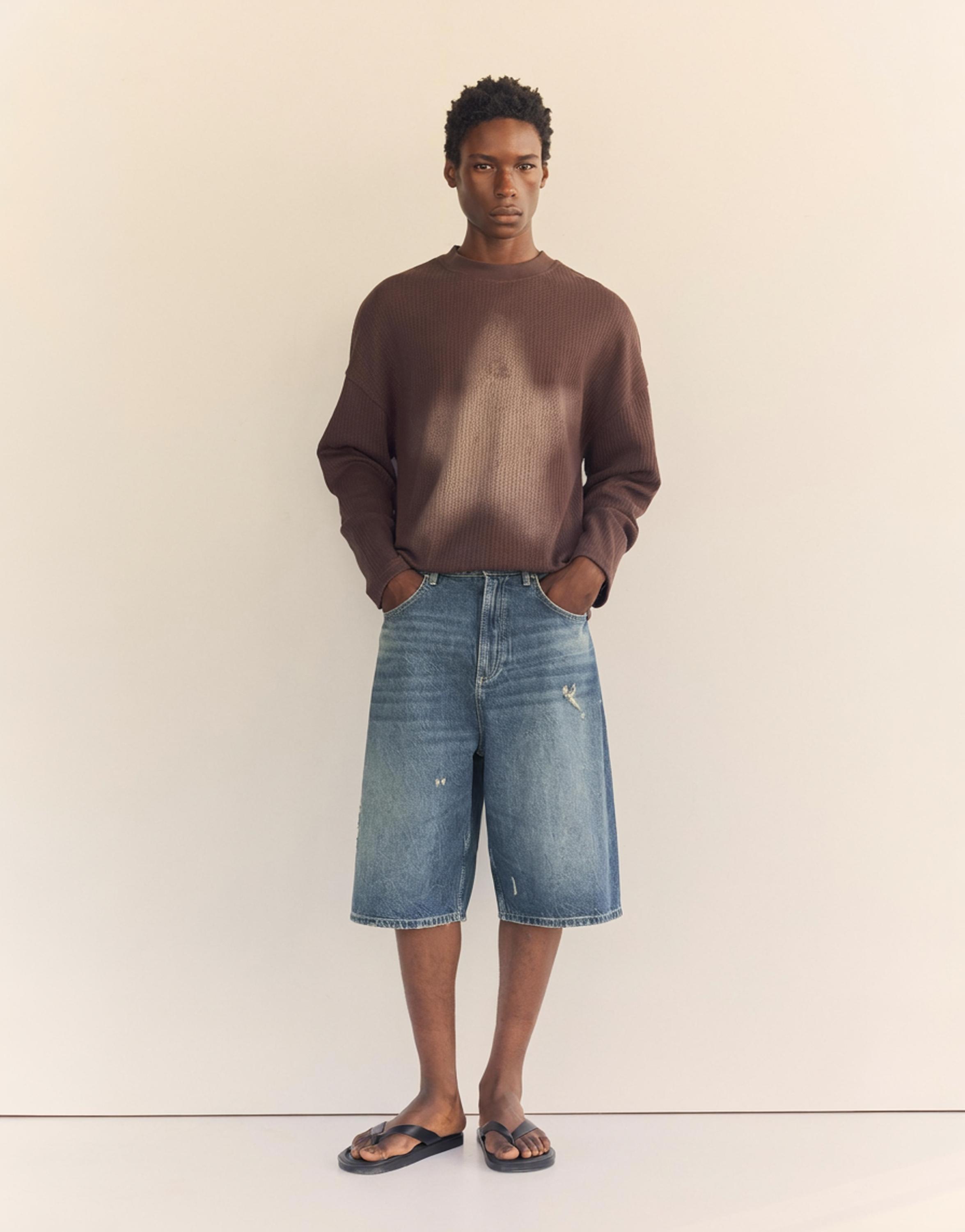 Ripped detail jorts — Blue