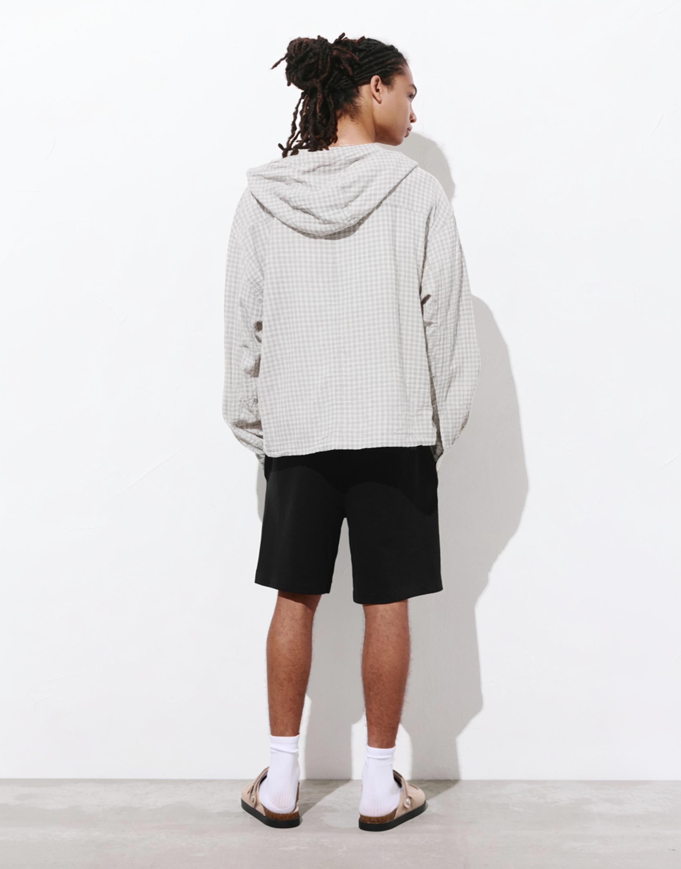 Piqué jogger Bermuda shorts — Black