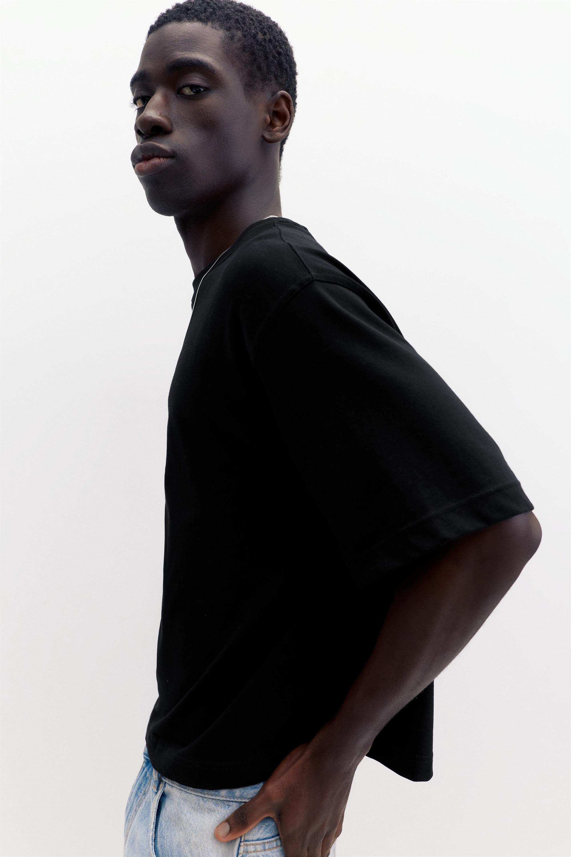 Cropped short sleeve T-shirt — Black
