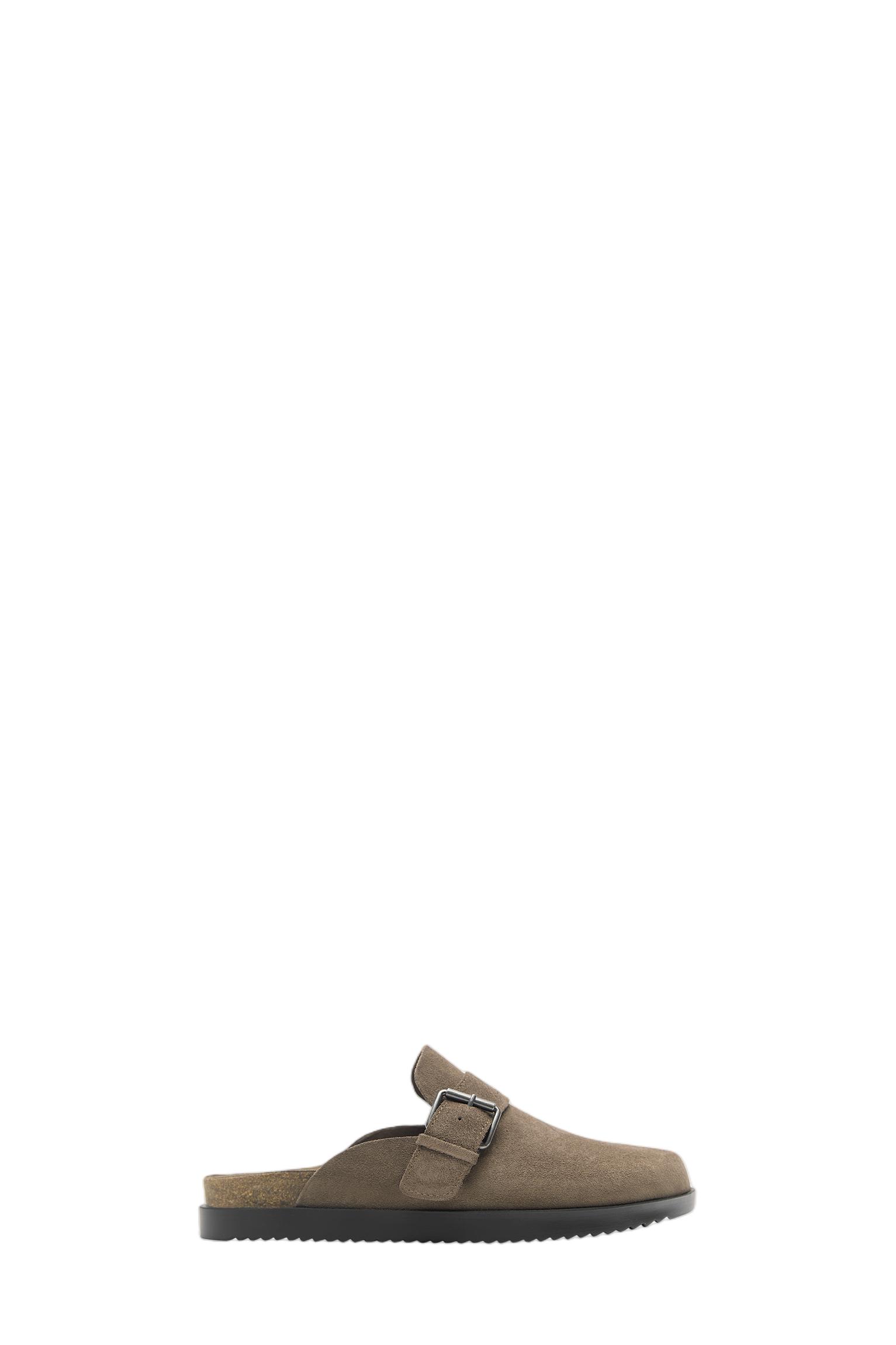 Leather buckle clogs — Brown