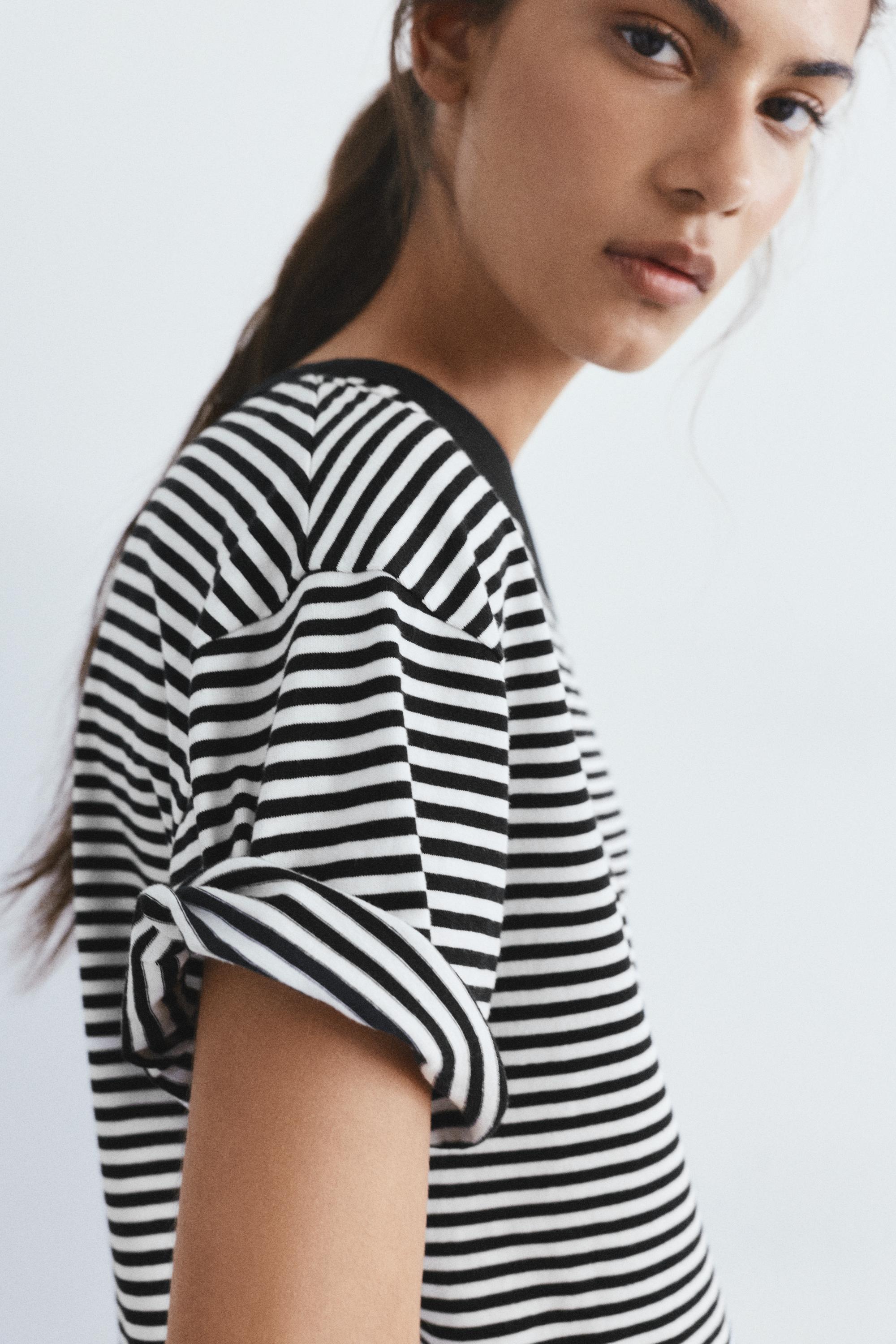 Asimetrik kısa kollu t-shirt - Görsel 36