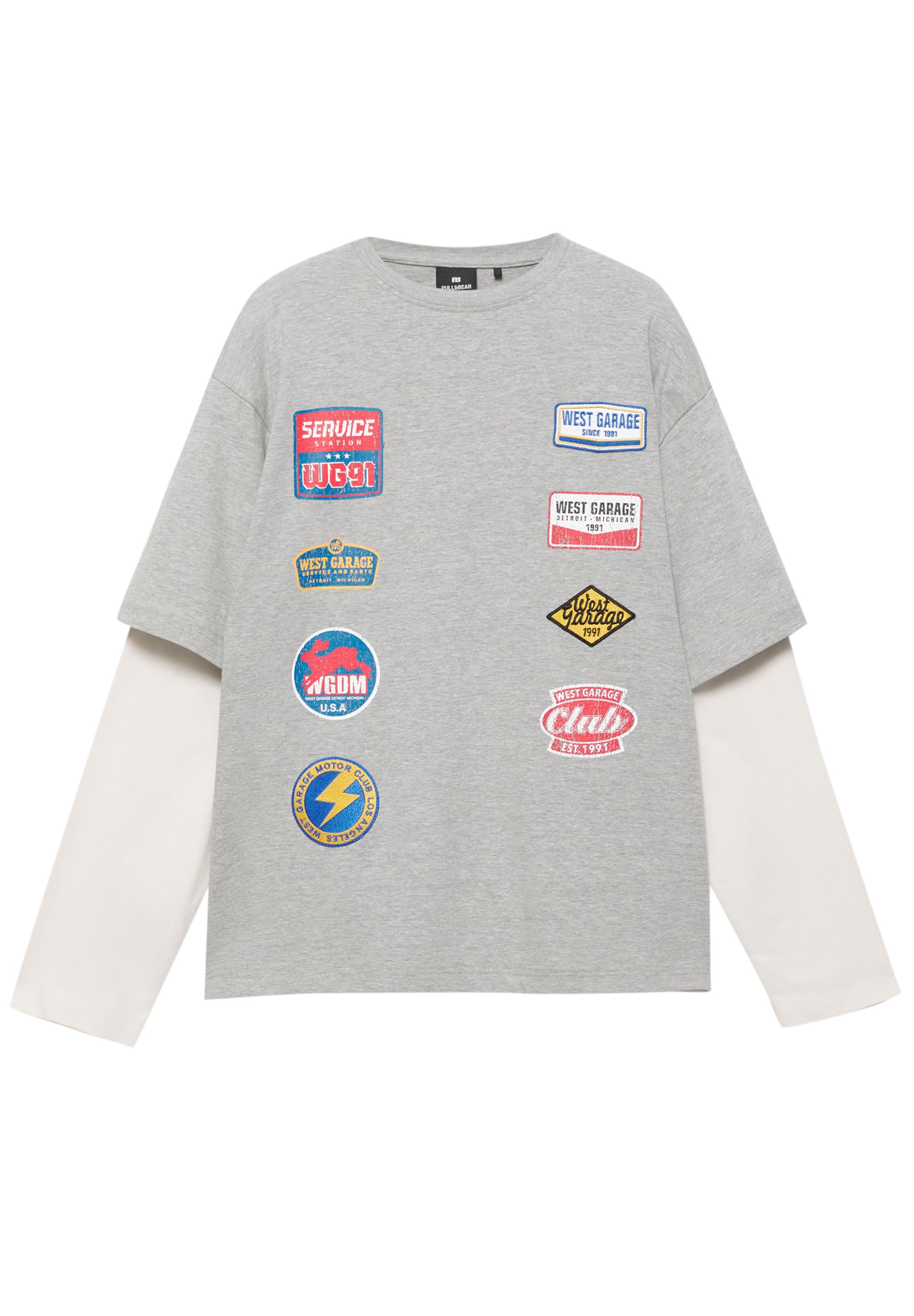Çift kollu yama detaylı t-shirt