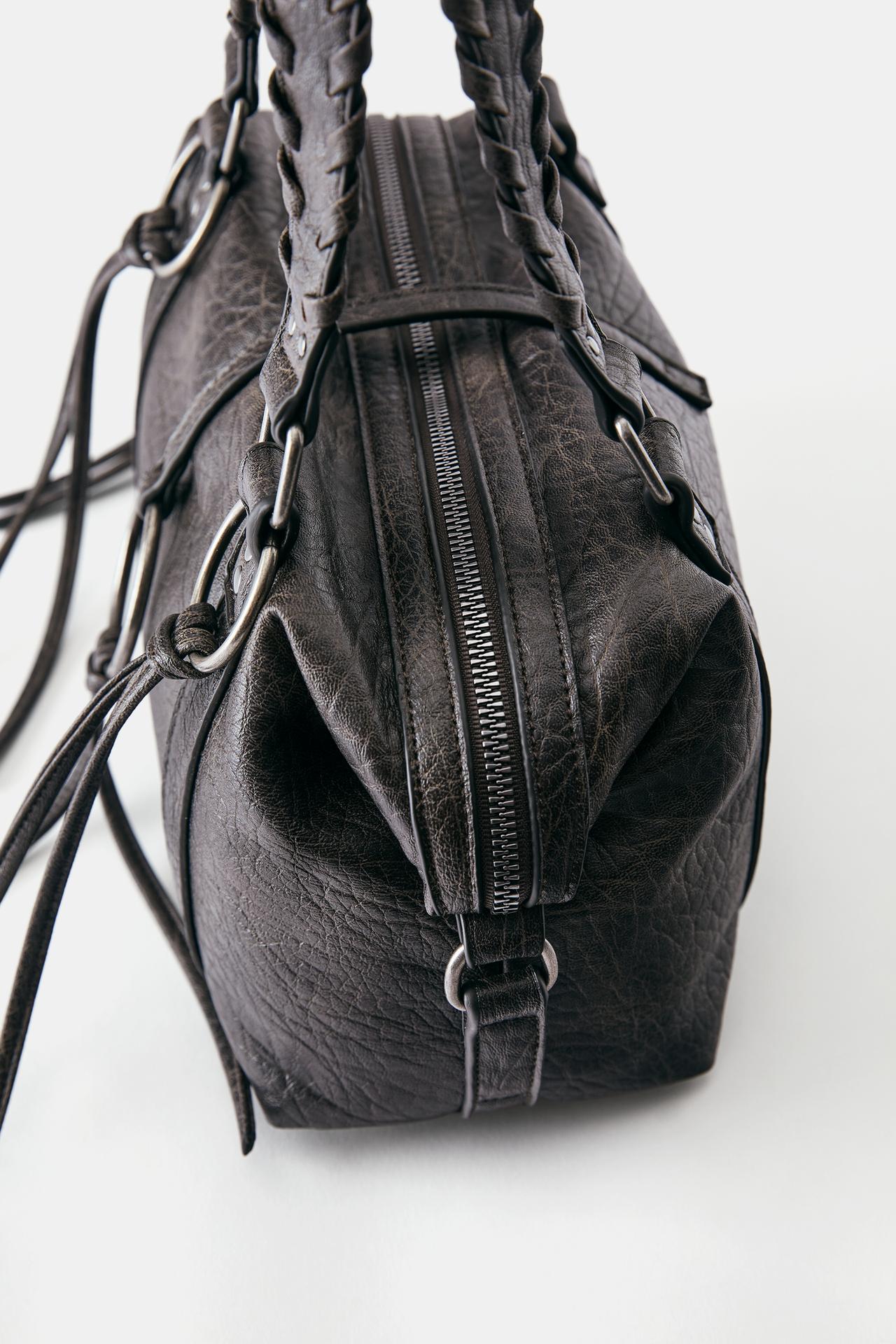 Shoulder bag with rings — Brown