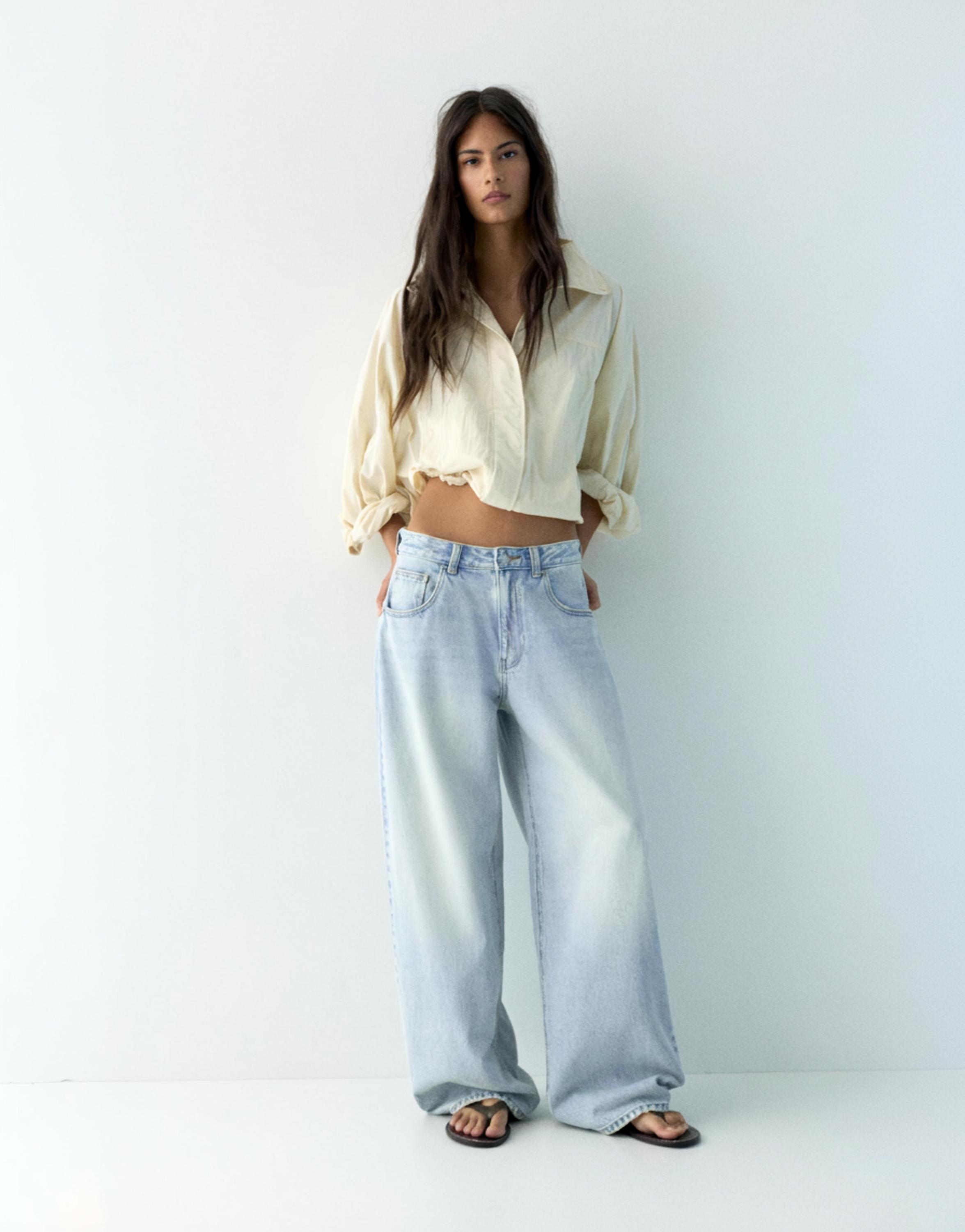 Embroidered barrel jeans — Pale blue