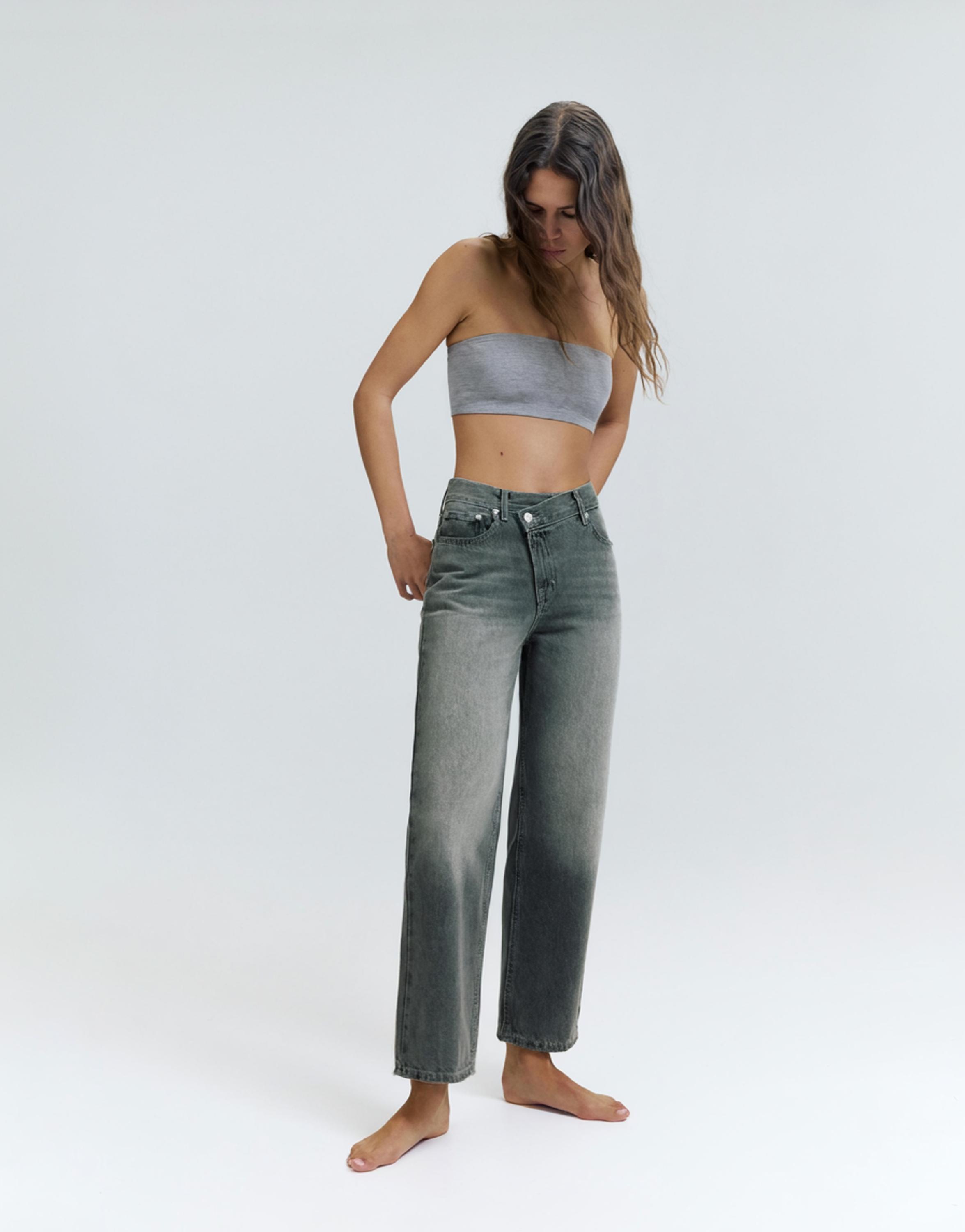 Straight-leg jeans with crossover waistband — Grey