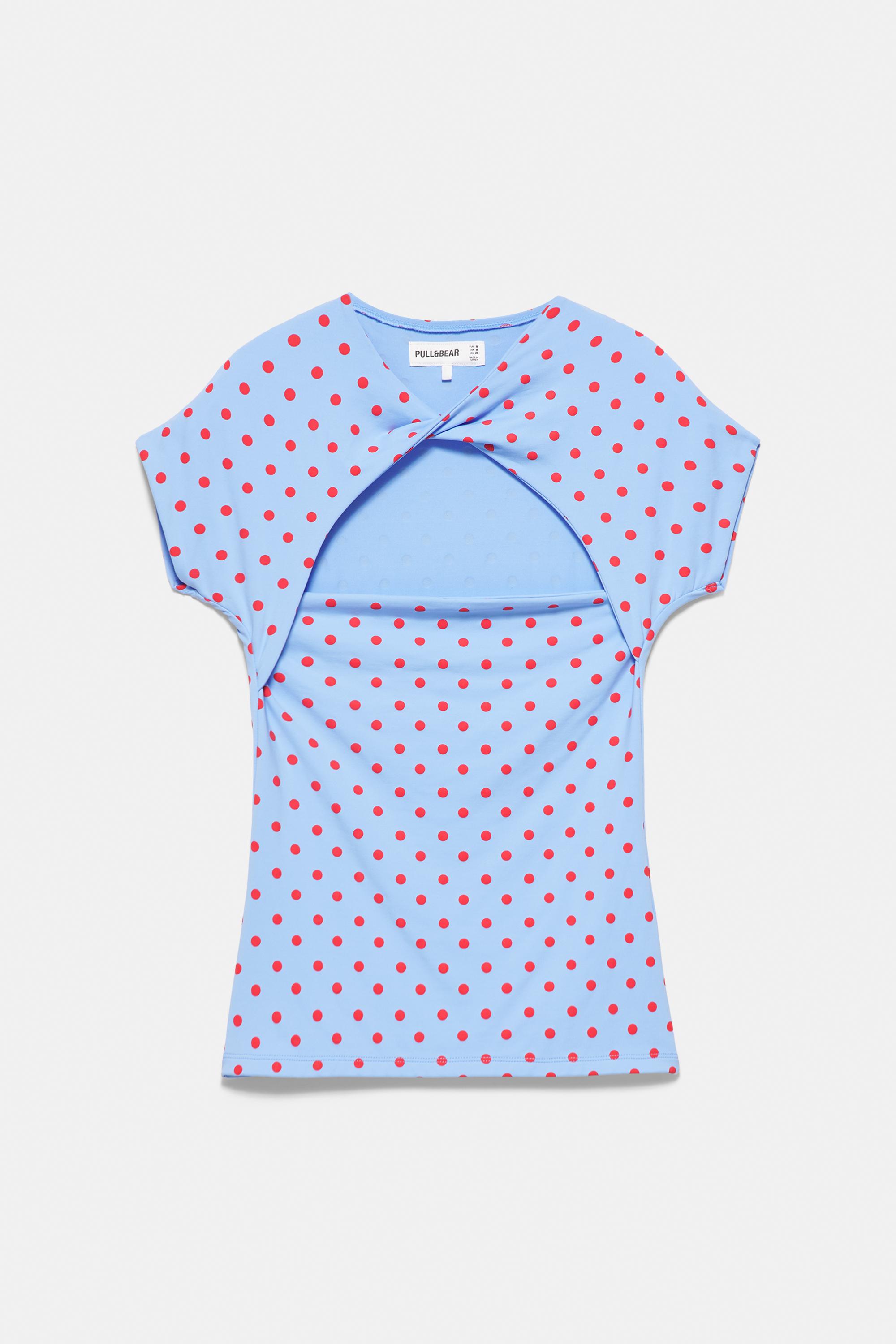Cut-out T-shirt — Pastel blue