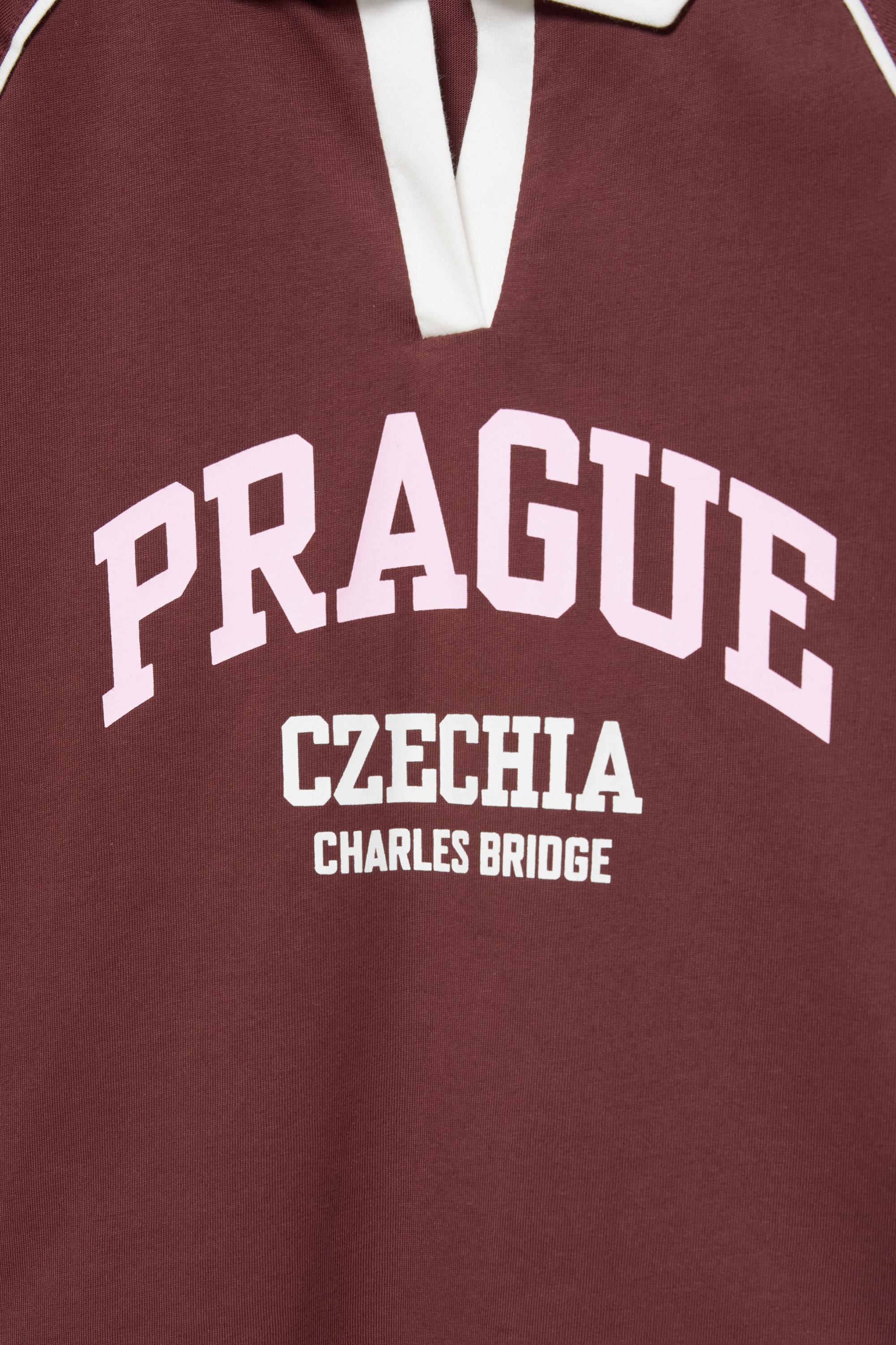 City graphic T-shirt — Maroon