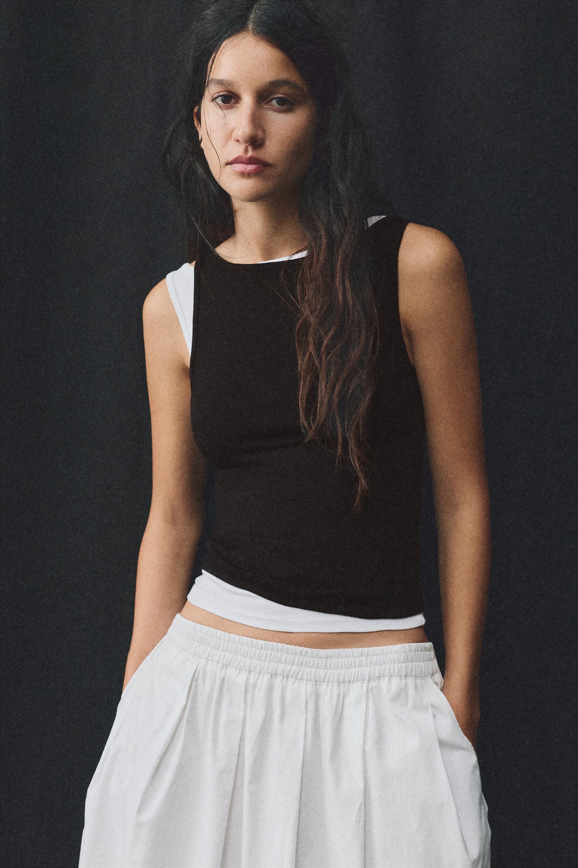 Boat neck tank top — Black