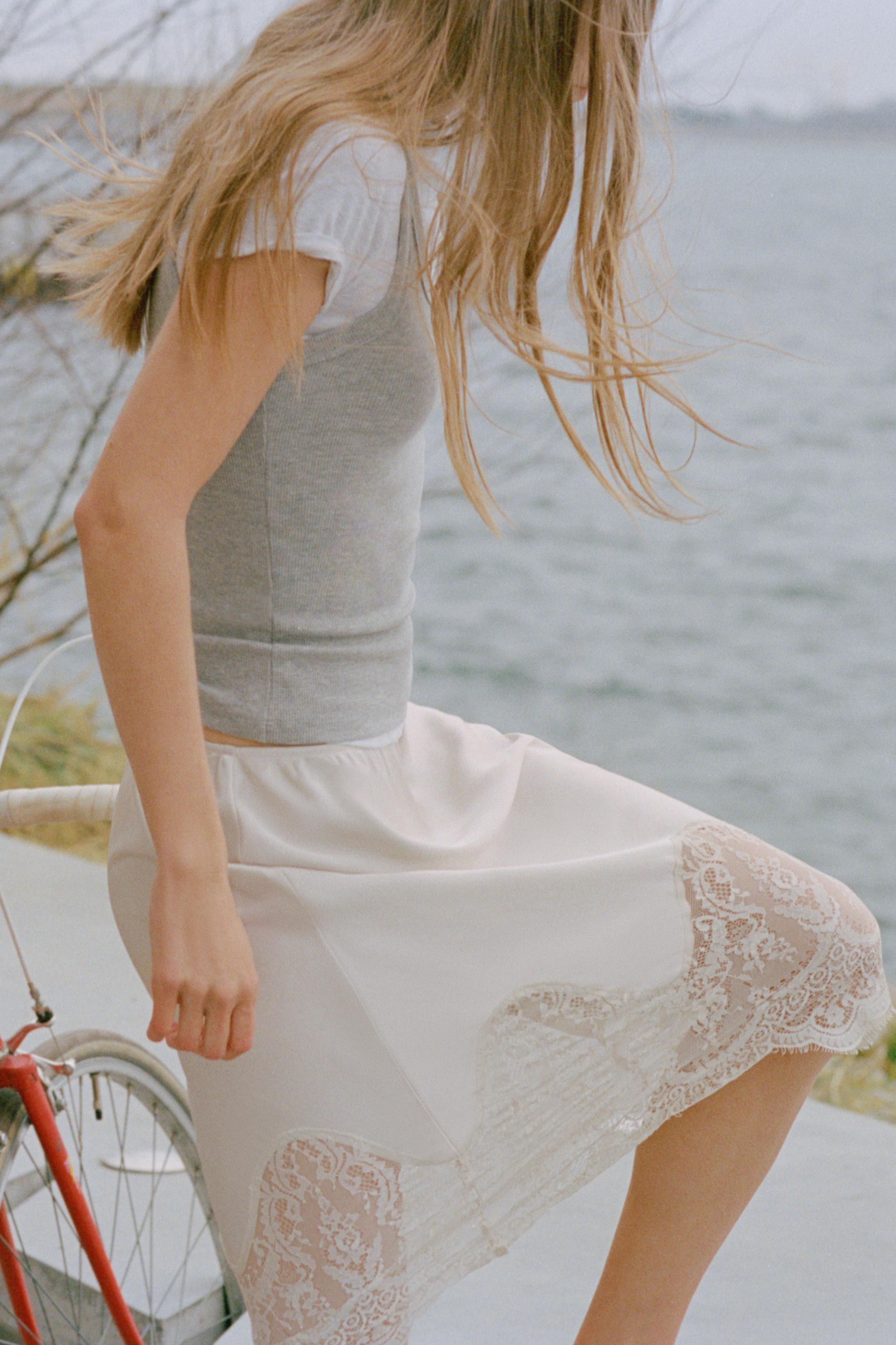 Dantel detaylı midi etek - Görsel 33