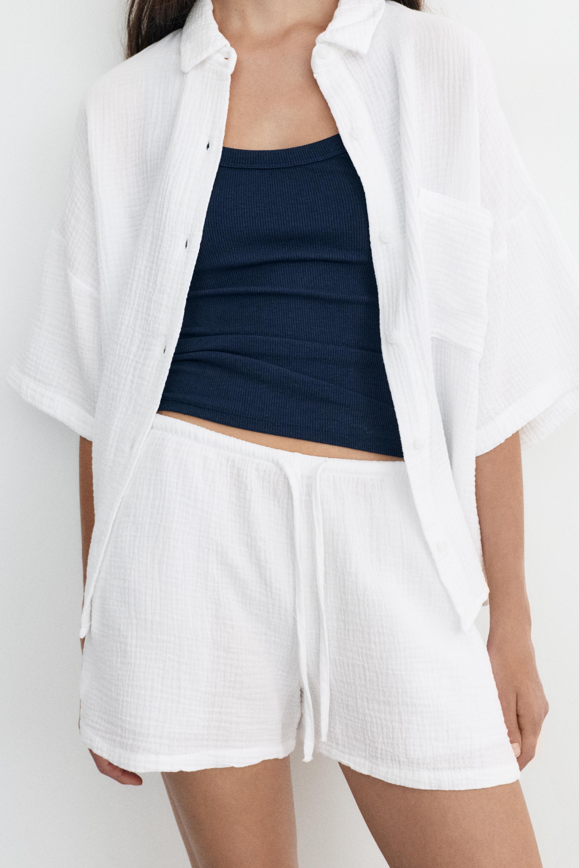 Crepe shorts — White