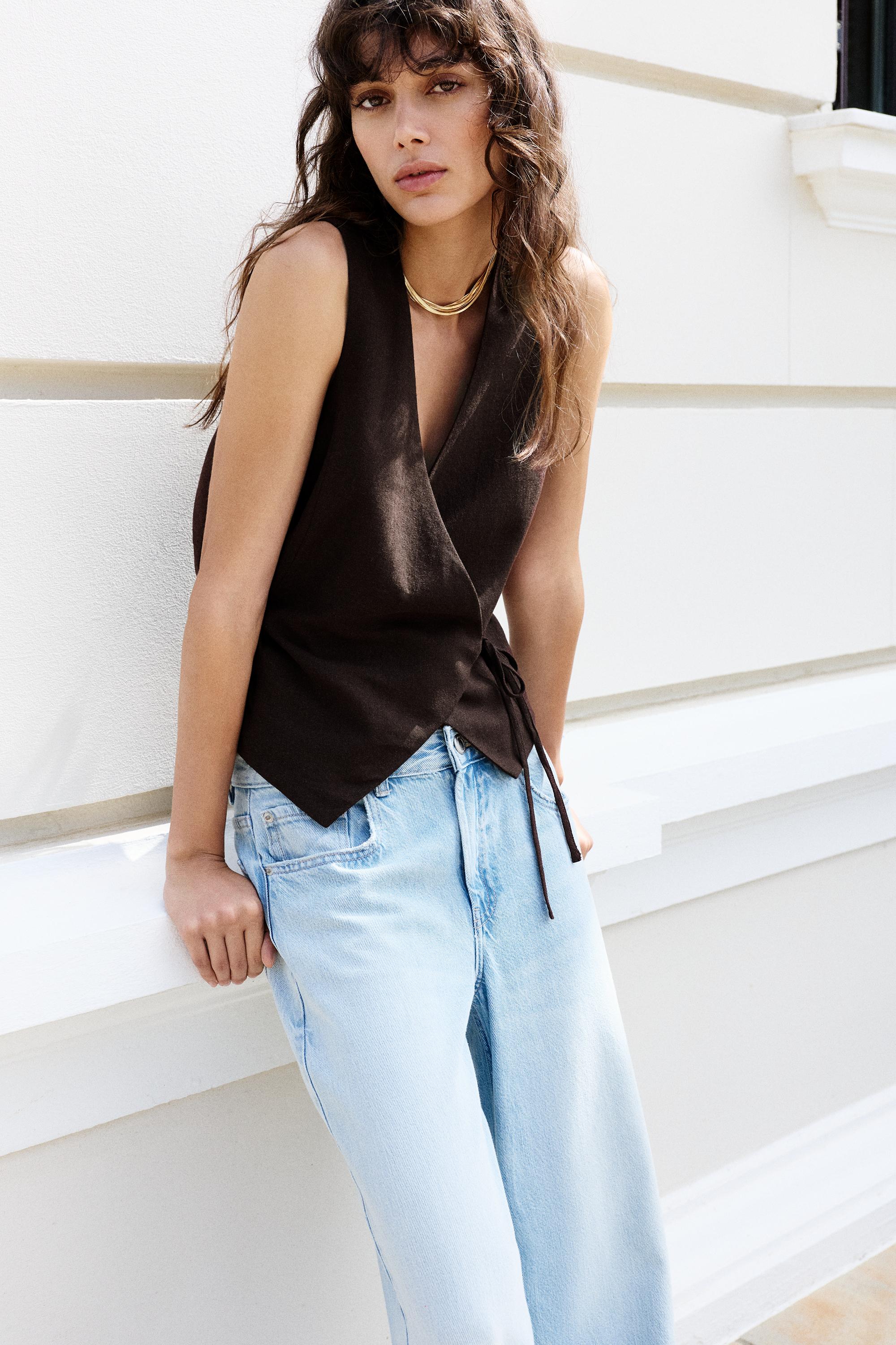 Rustic linen-blend waistcoat — Brown