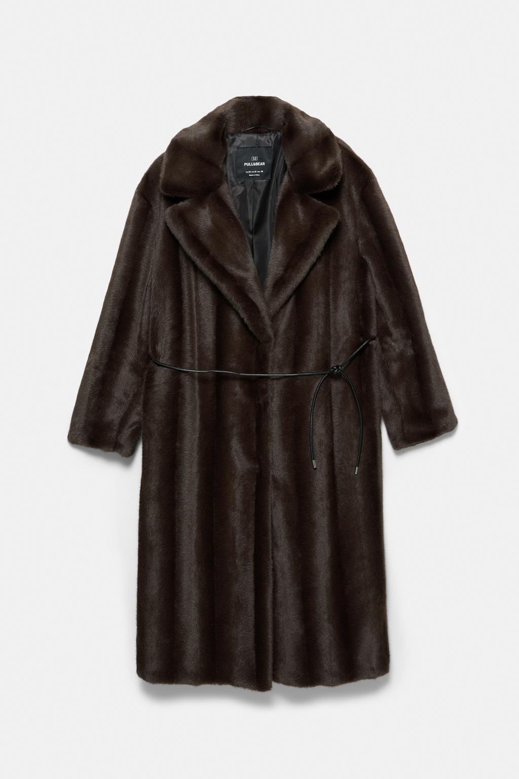 Manteau long fausse fourrure ceinture pull&bear