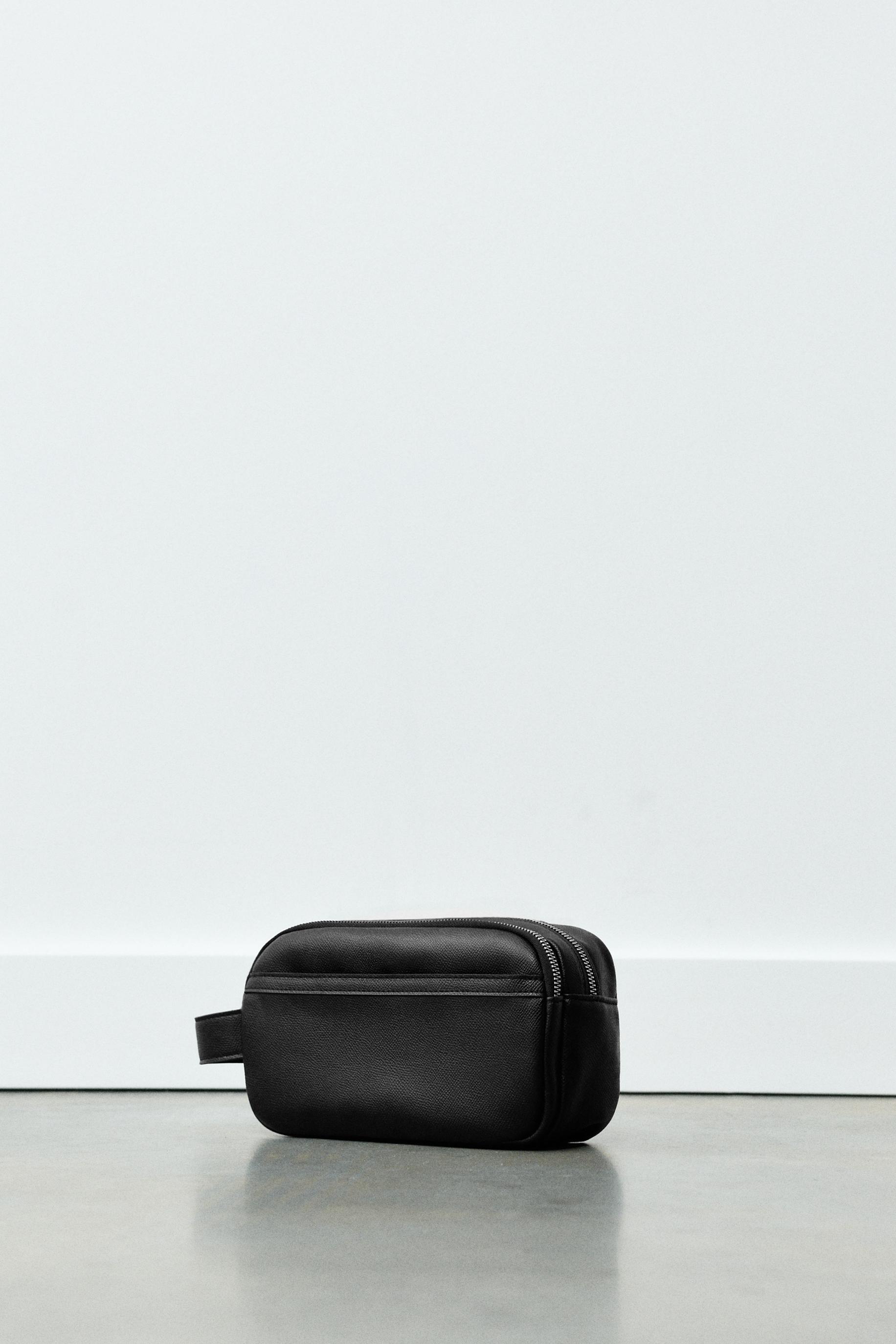 Wash bag with handle — Black