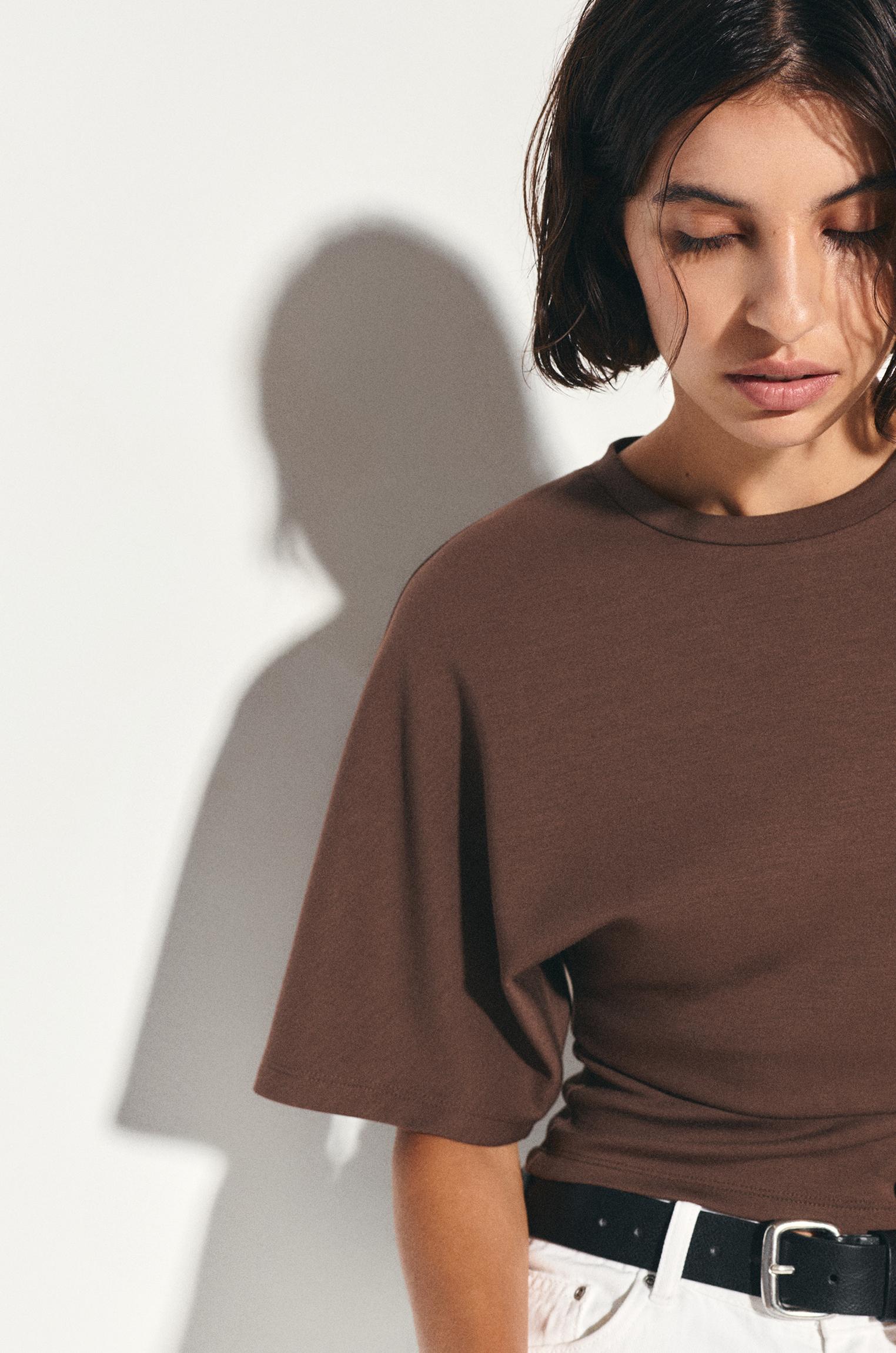Modal batwing sleeve T-shirt — Brown