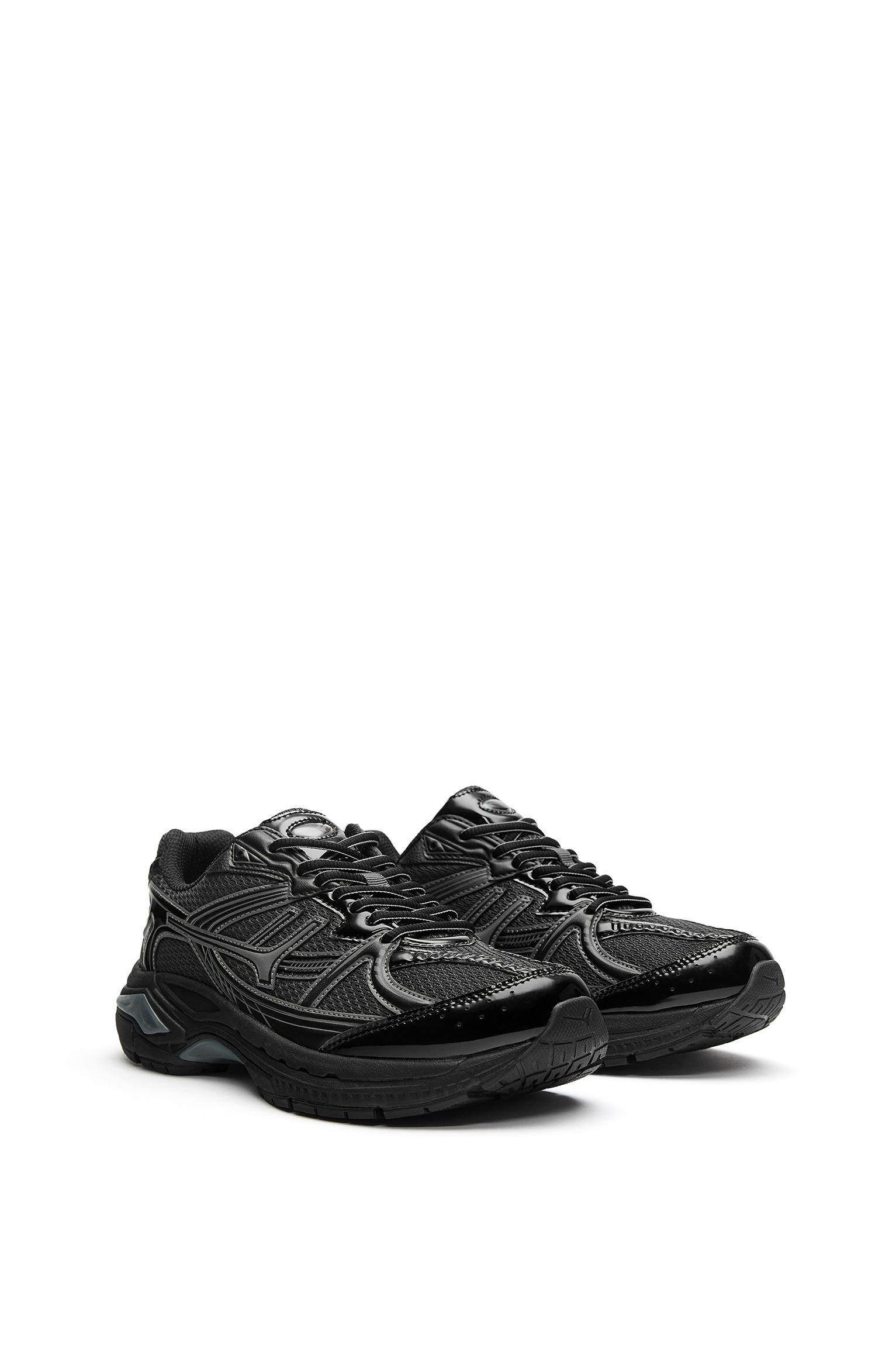 Sneakers Often 02 — Black