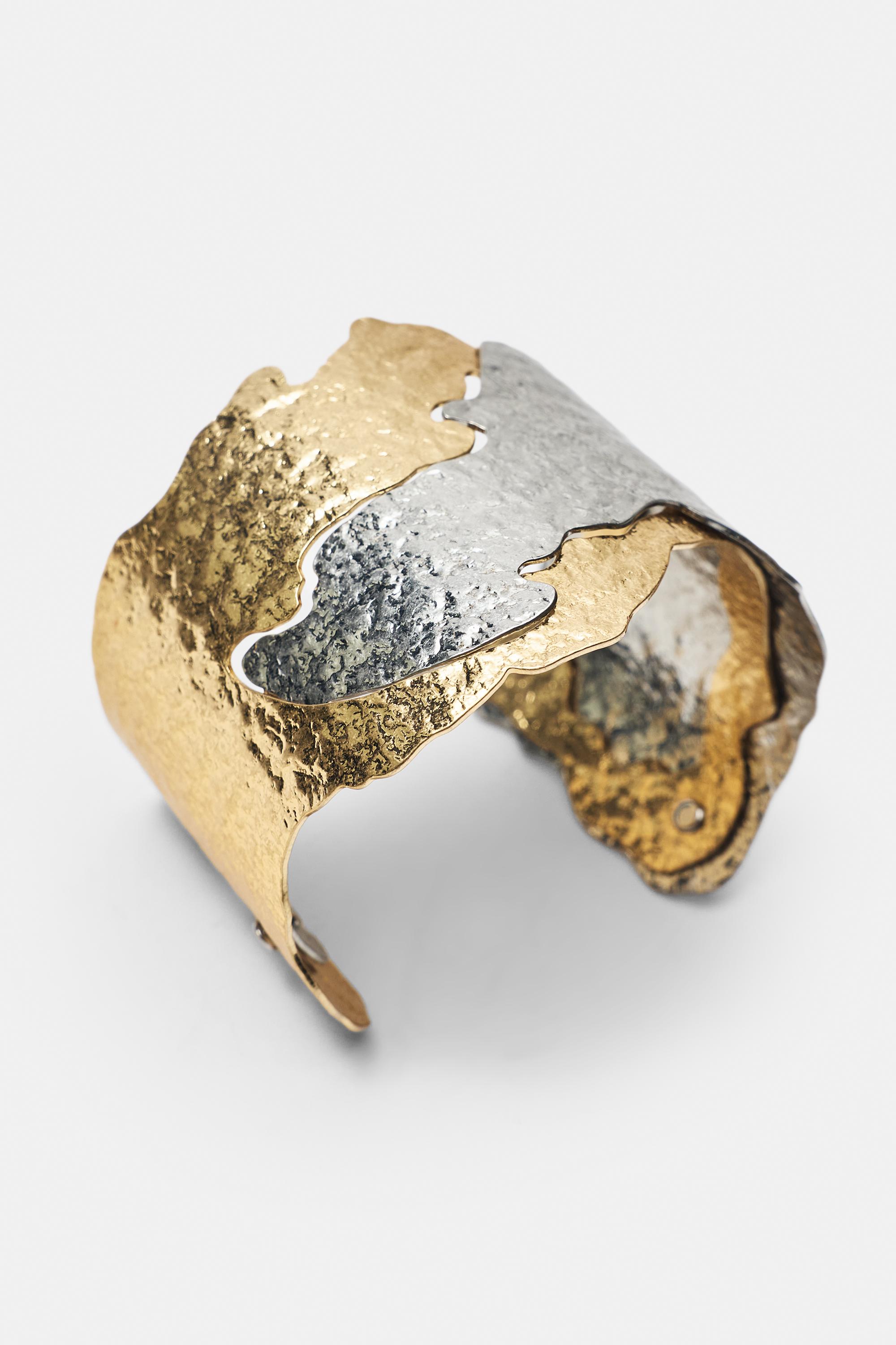 Mixed texture cuff bracelet — Gold