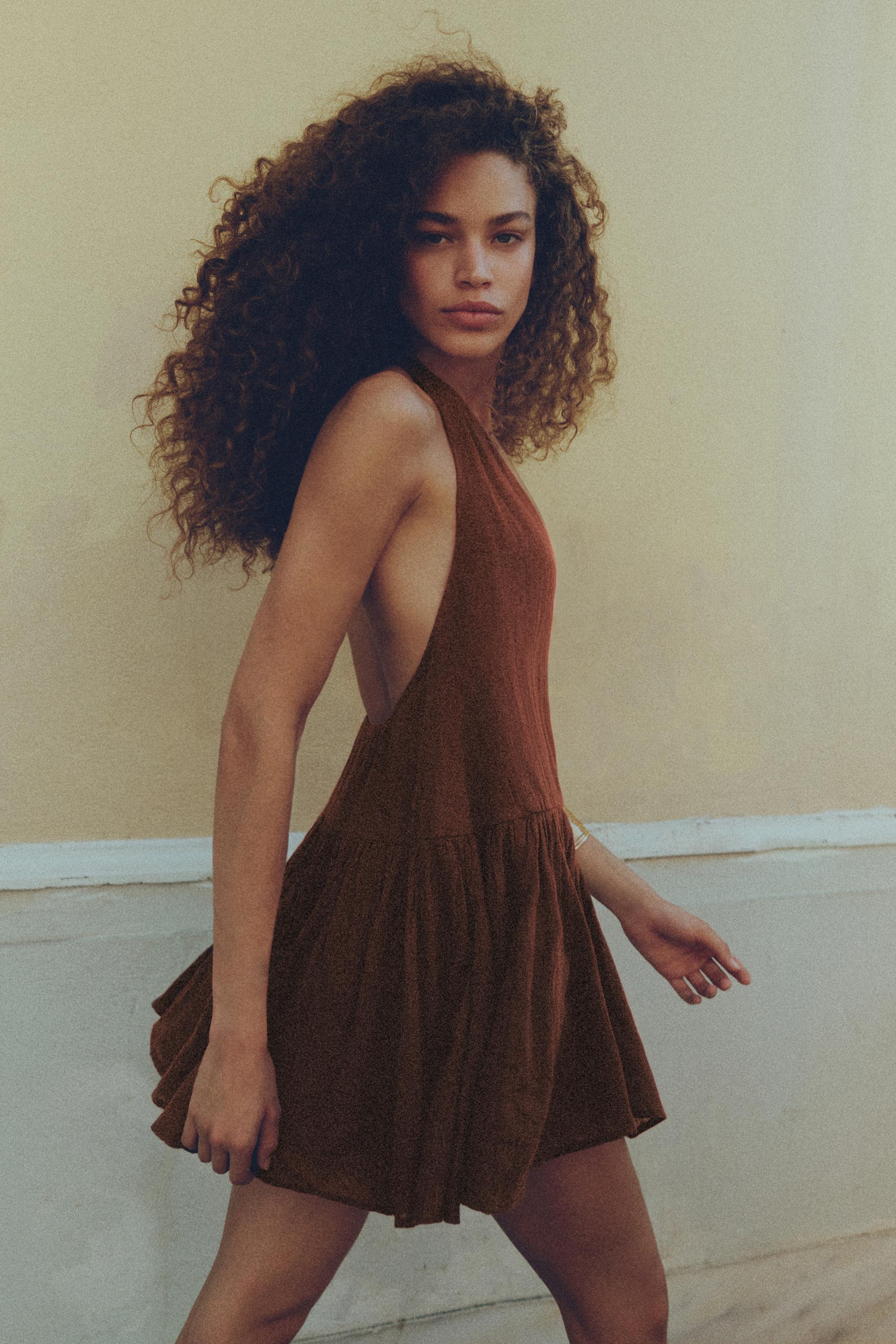 Surplice neckline short dress — Brown