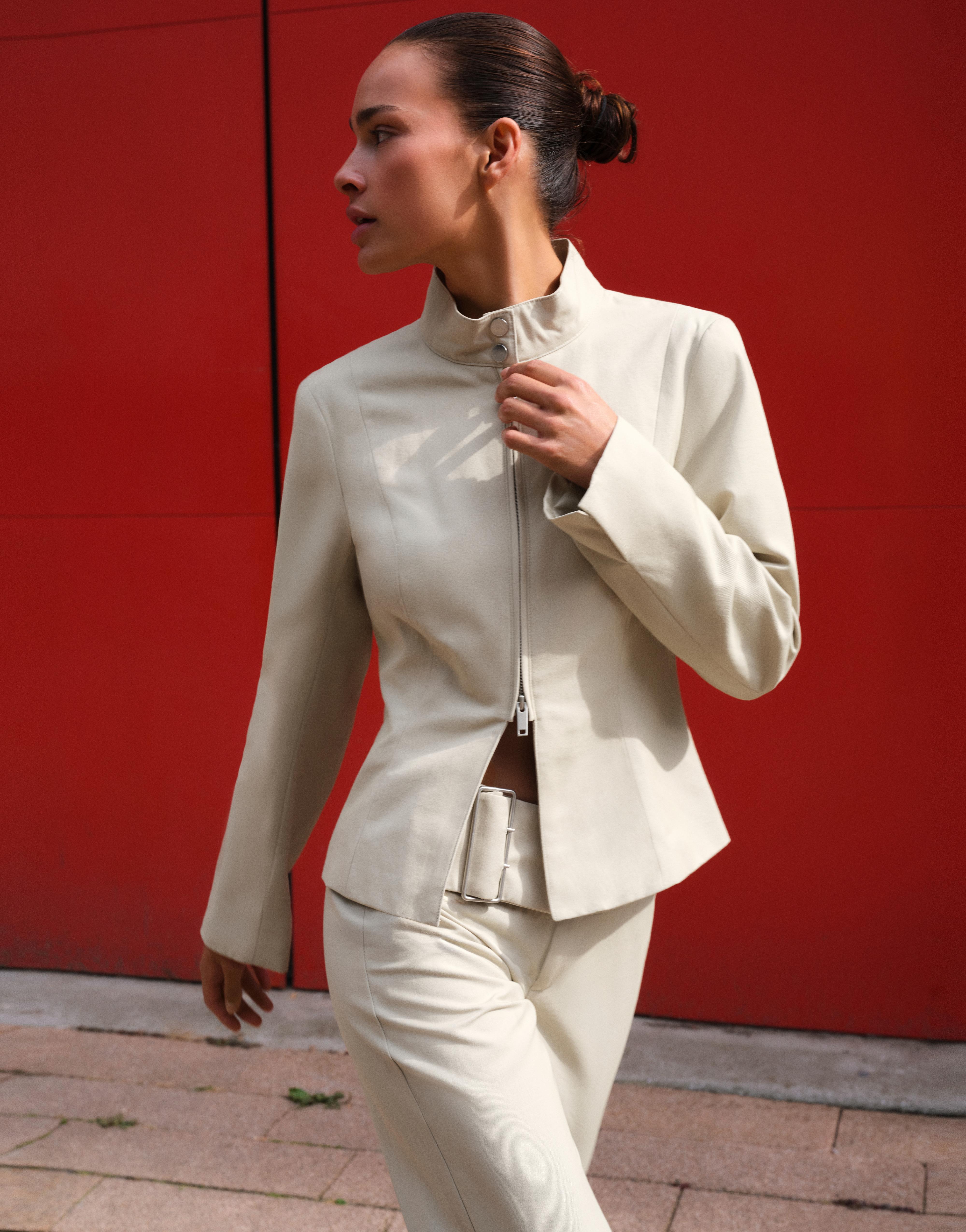 Fitted high neck jacket — Sand