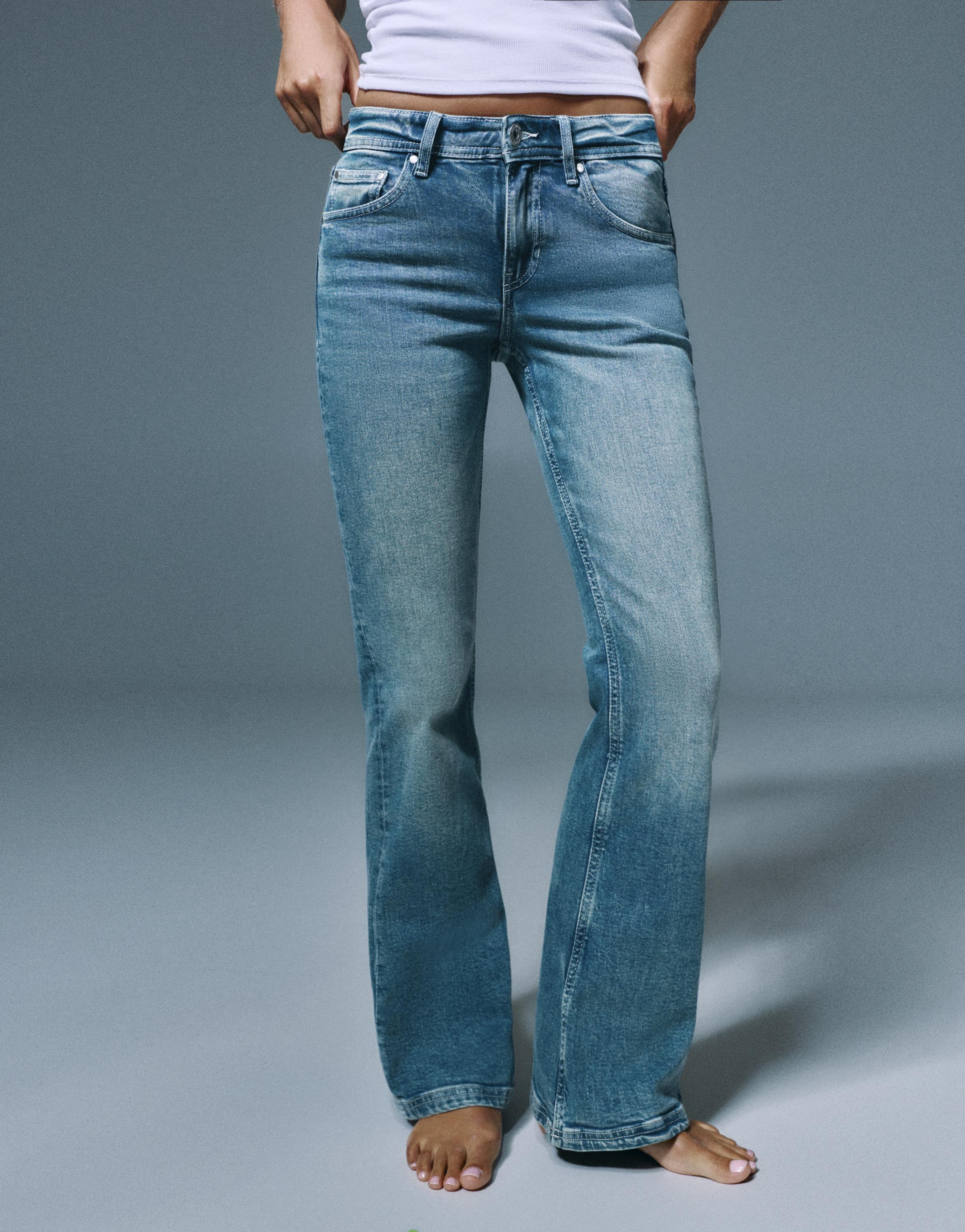 Pull&Bear Düşük bel bootcut jean görsel 2