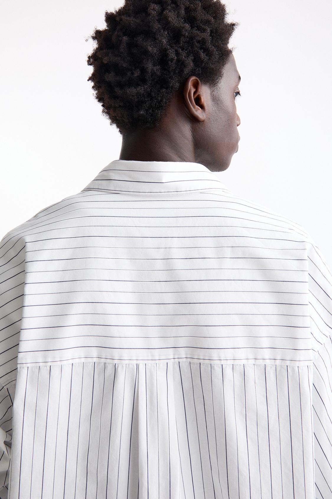 Gestreiftes Boxy-Hemd - PULL&BEAR