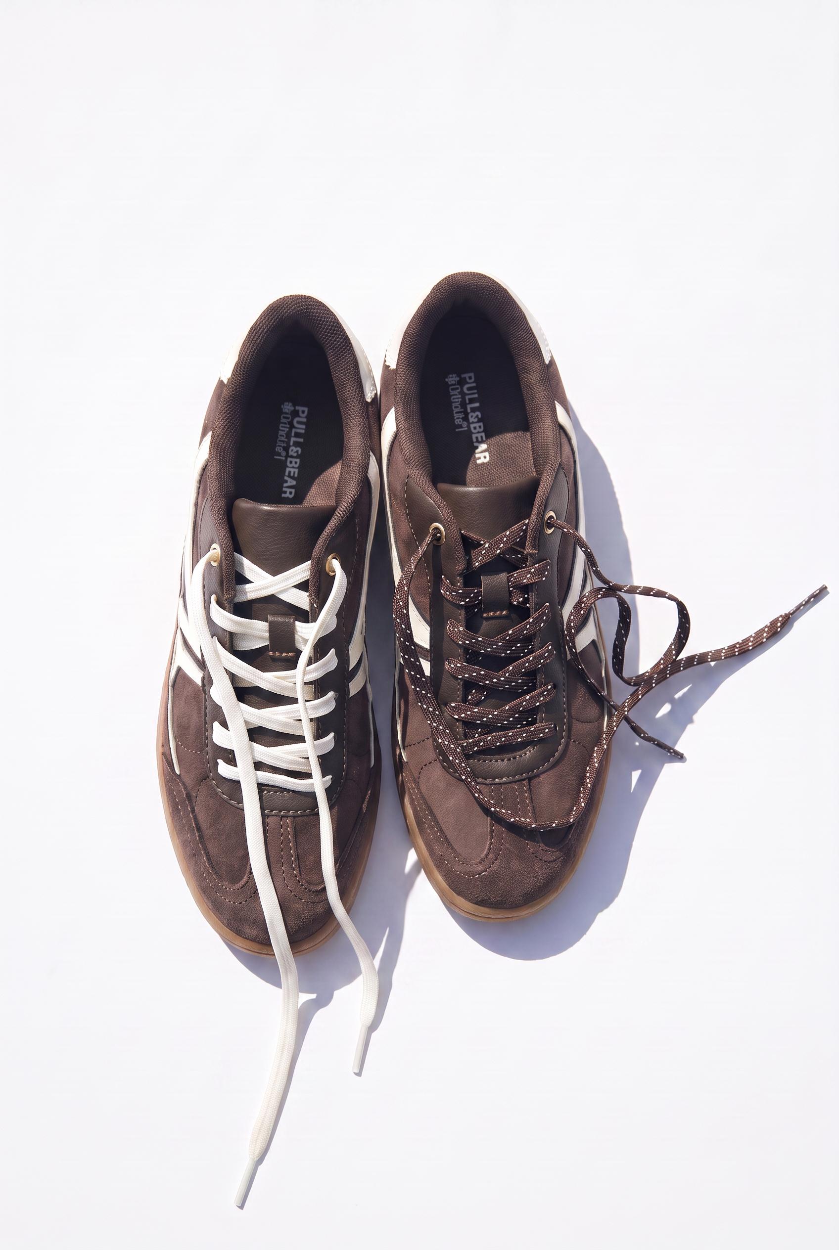 Lace-up retro trainers — Brown