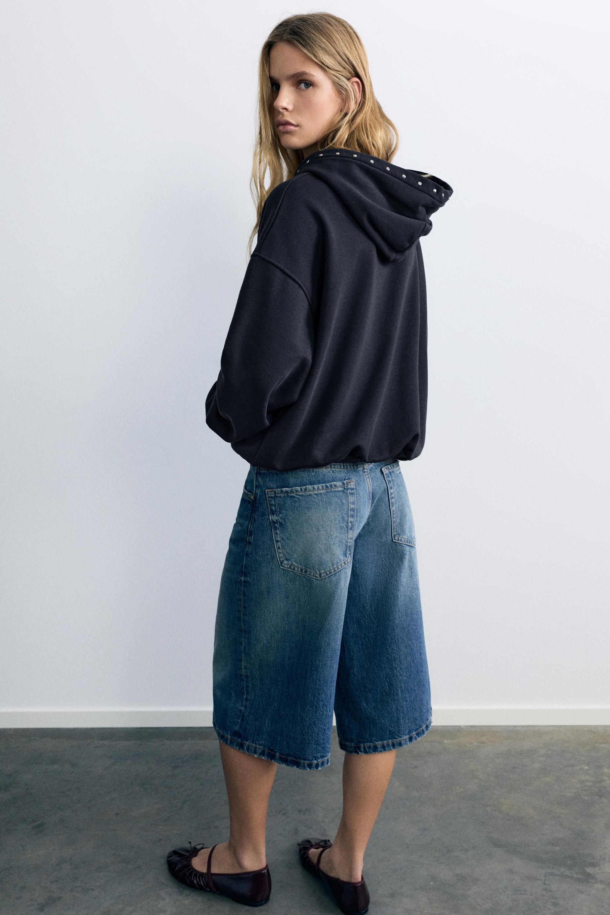 Studded hoodie — Dark grey