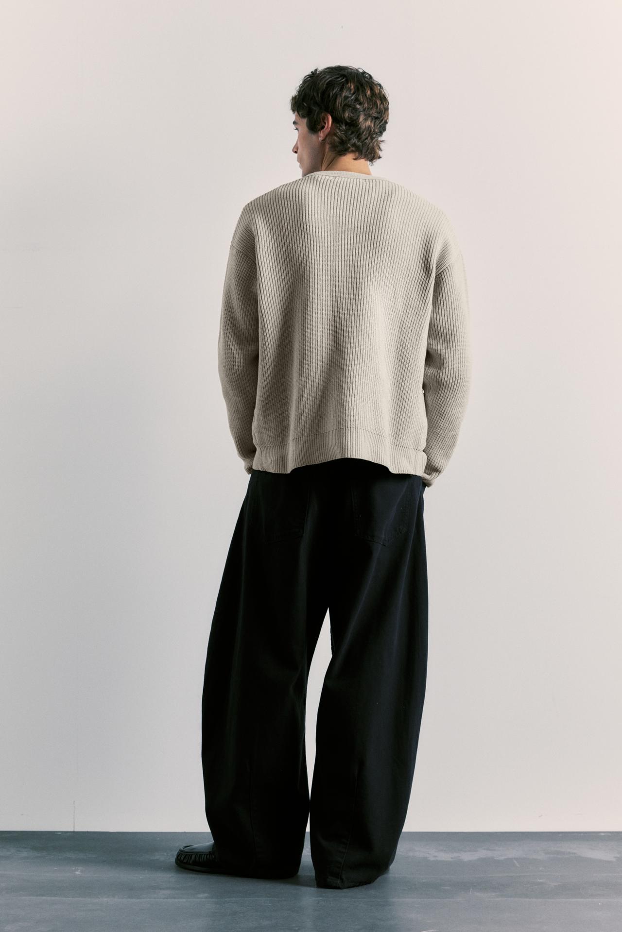 Buttoned cardigan — Sand