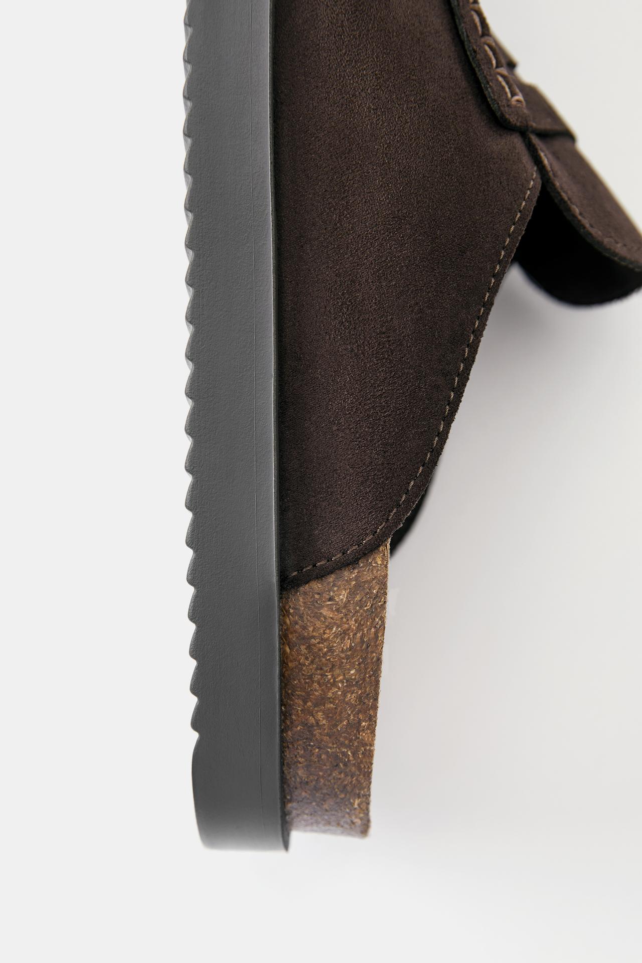 Bit detail clogs — Brown