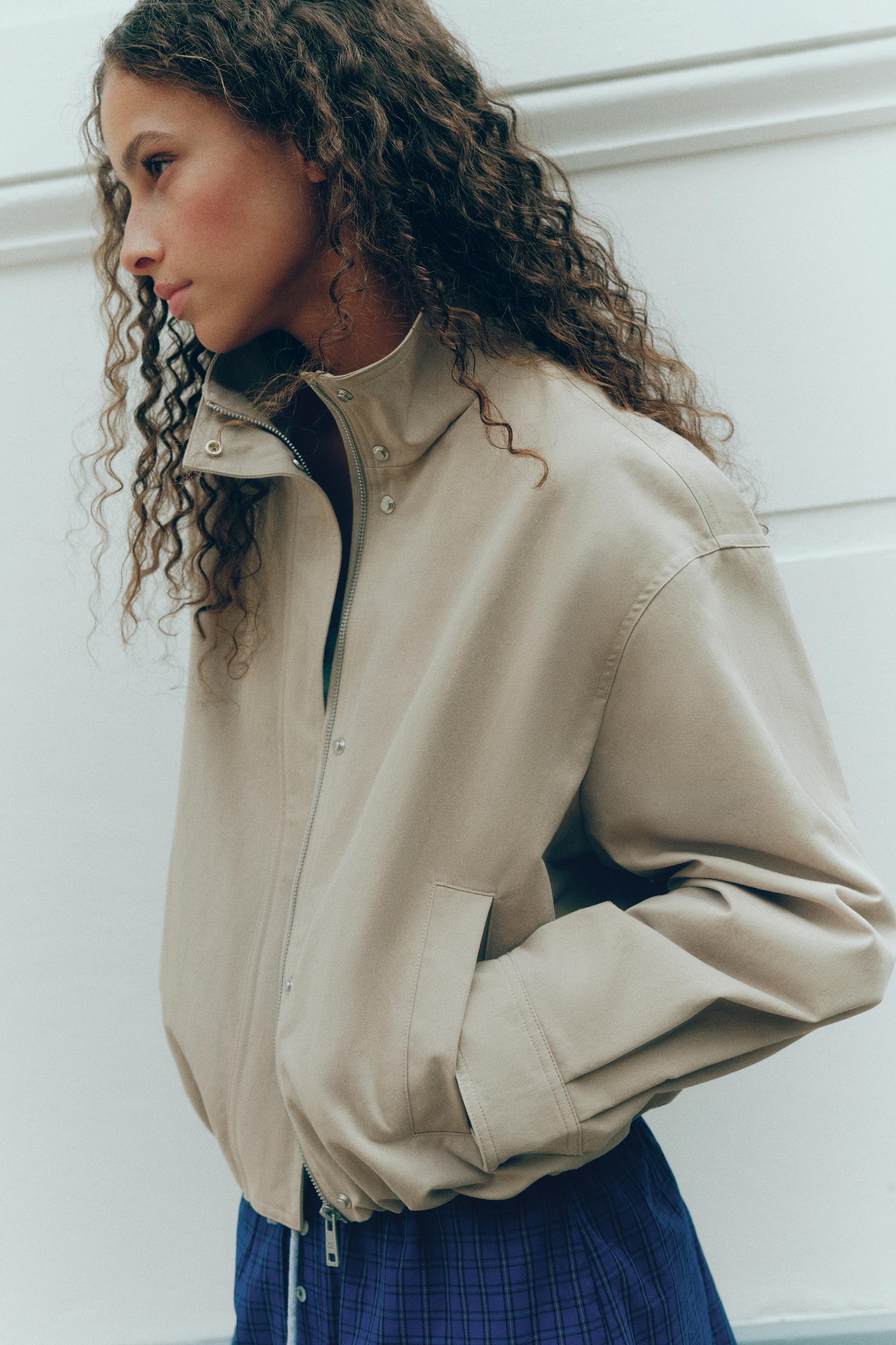 Oversize high-neck jacket — Sand