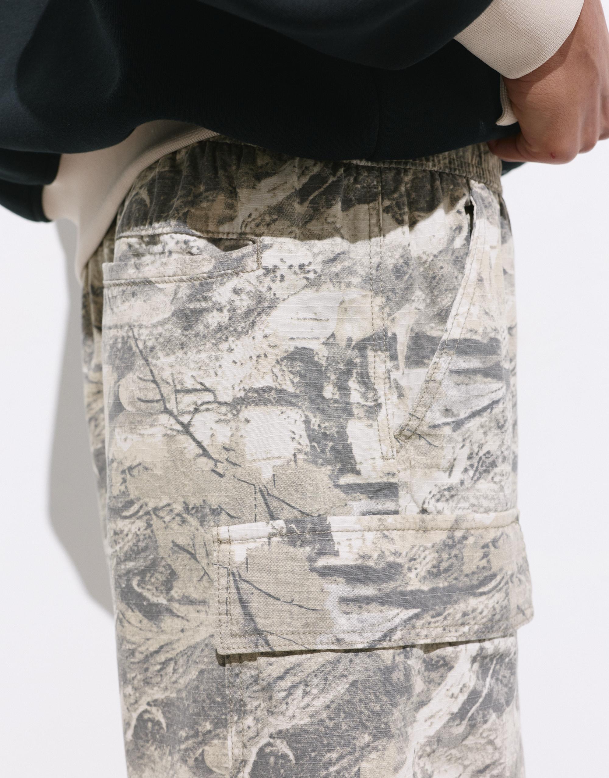 Ripstop cargo Bermuda shorts — Sand/Khaki