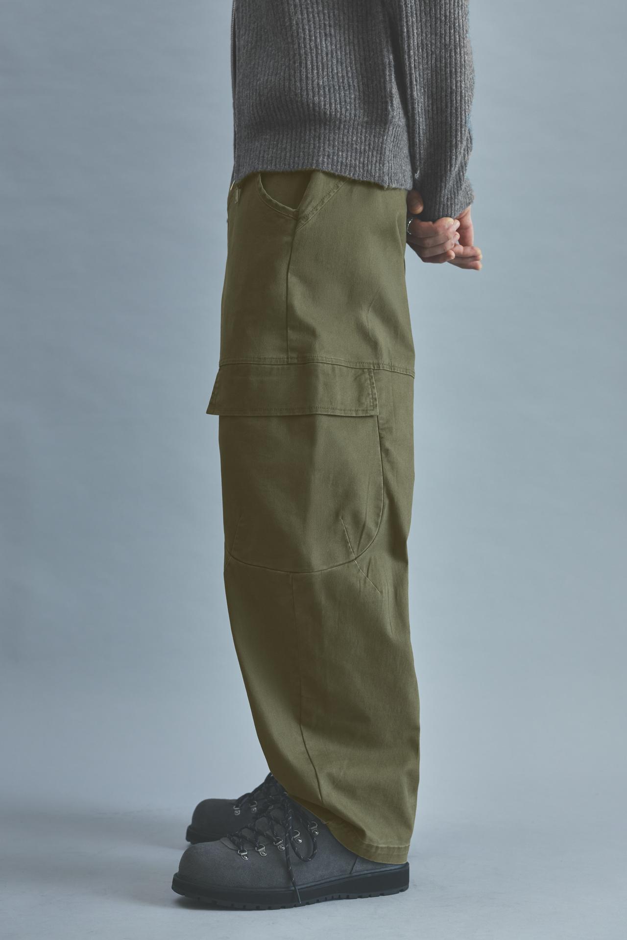 Barrel-leg cargo trousers — Khaki
