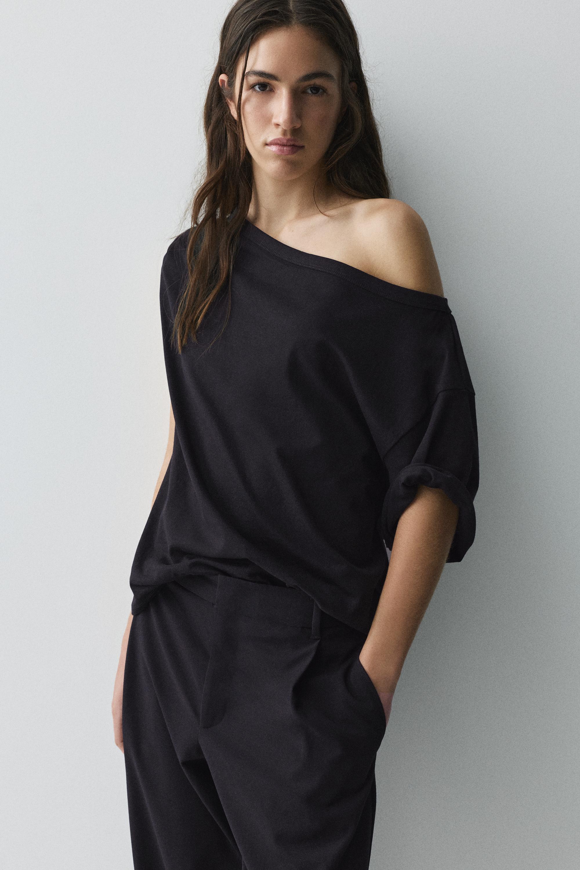 Asymmetric short sleeve T-shirt — Black