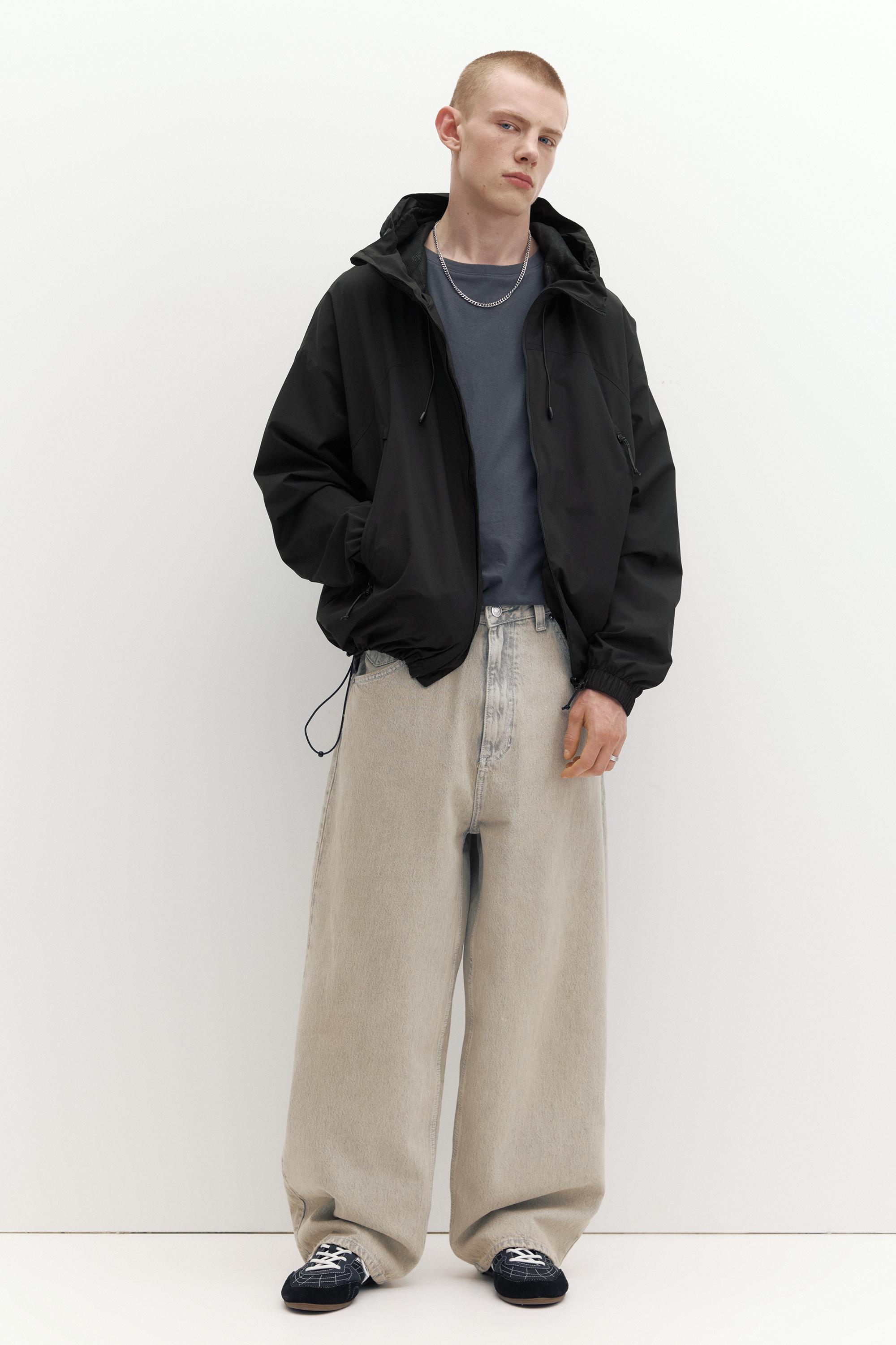 Lightweight hooded raincoat — Black