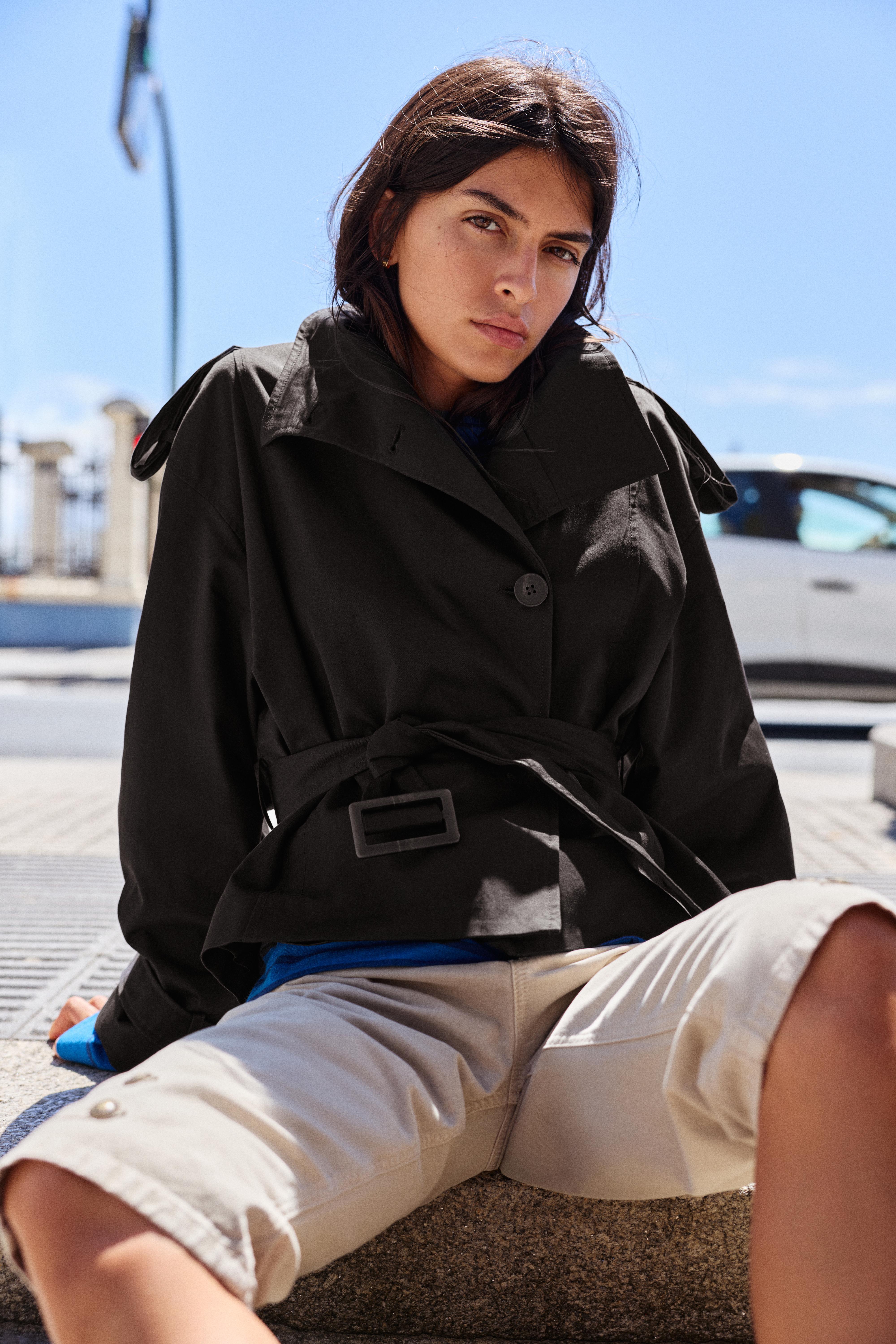 Short belted trench coat — Black