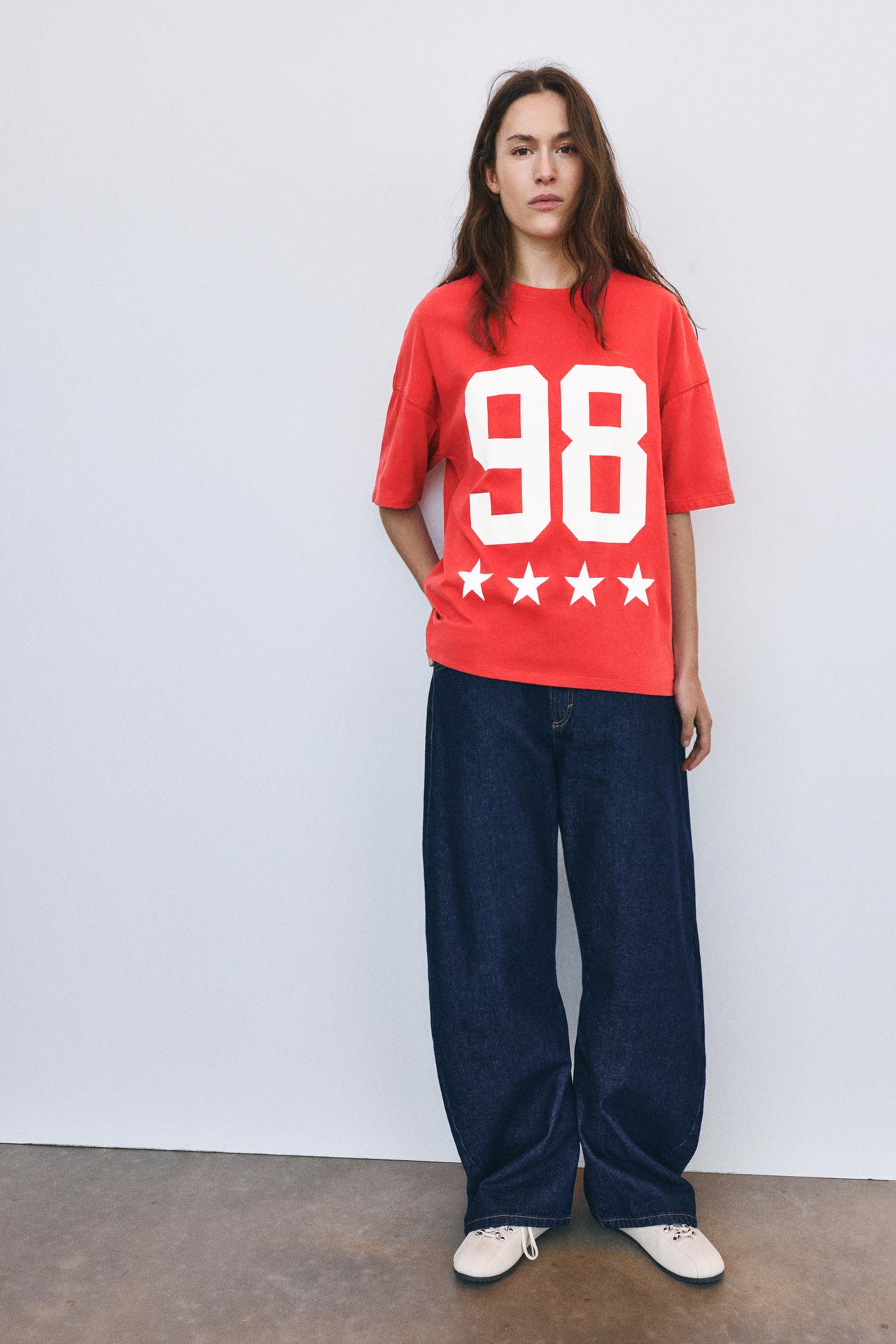 Number 98 star graphic T-shirt — Red