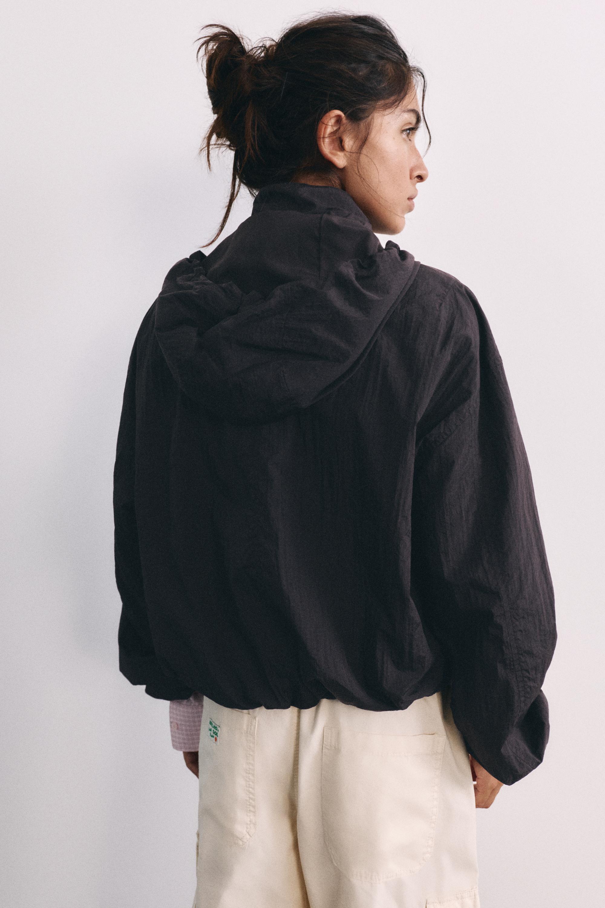 Lightweight hooded jacket — Black