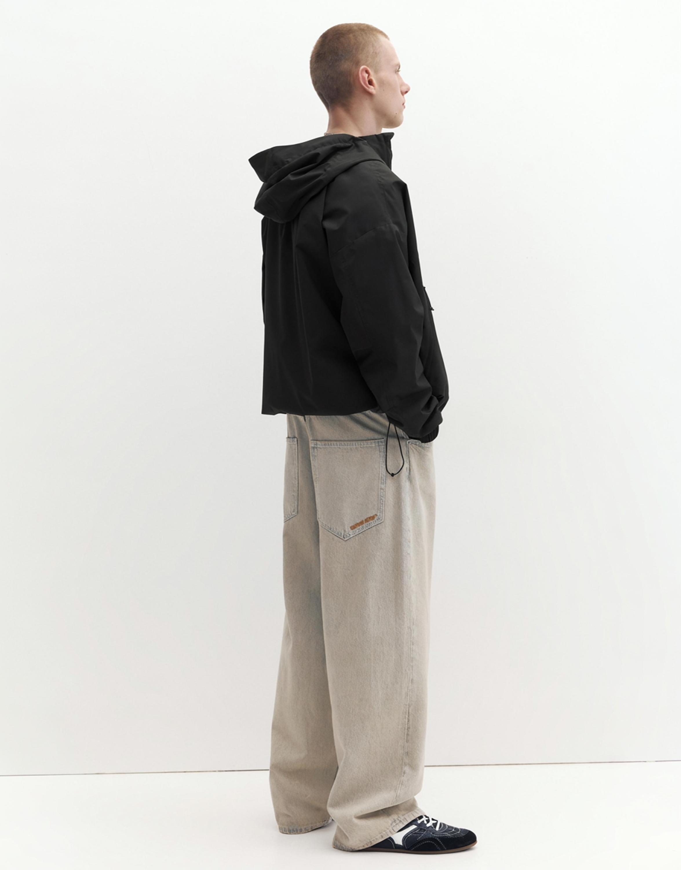 Lightweight hooded raincoat — Black