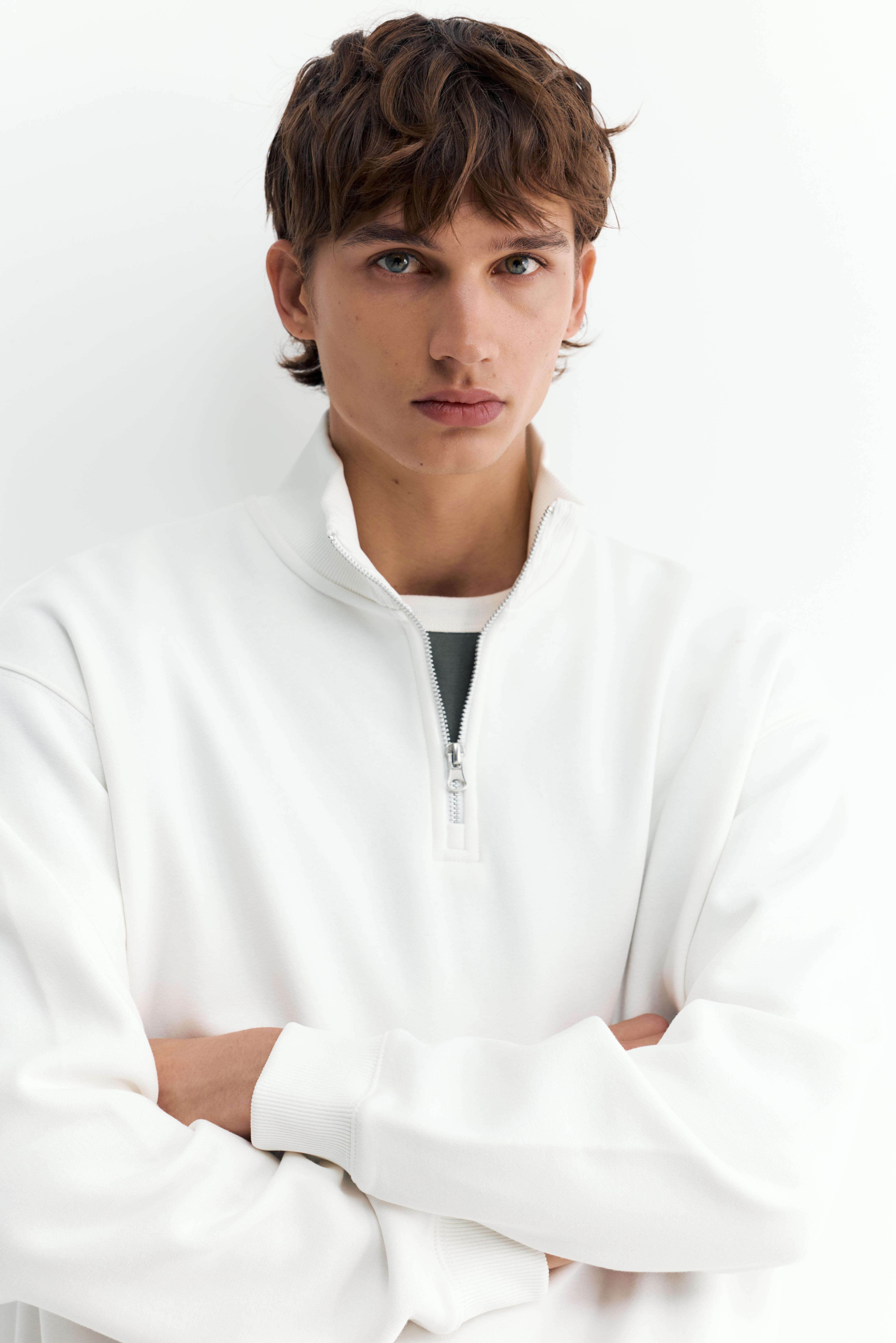 Quarter-zip sweatshirt — Off white