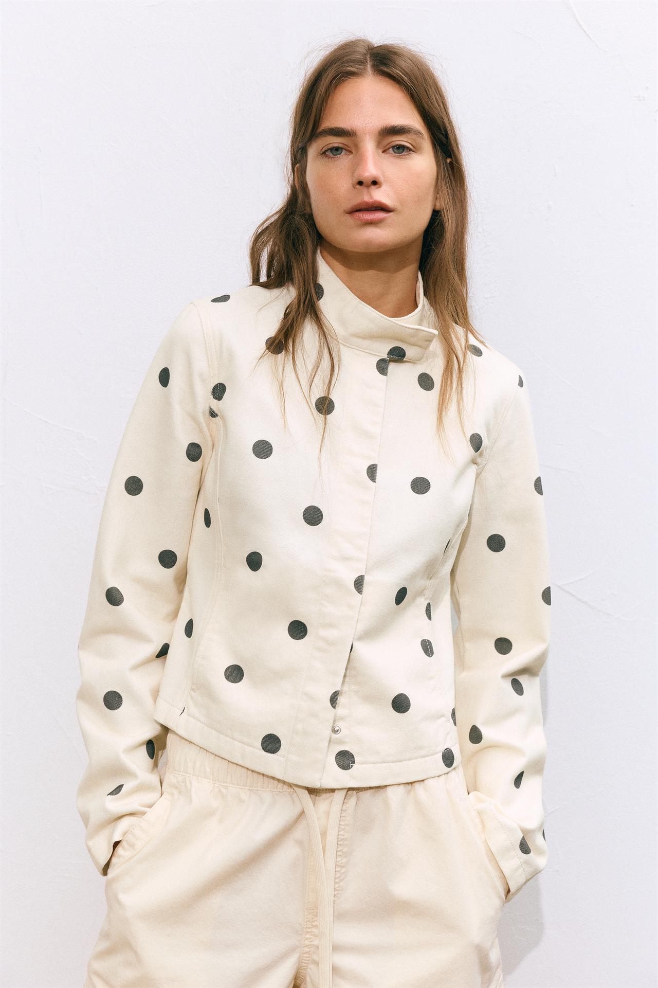 Fitted polka dot jacket — Ecru