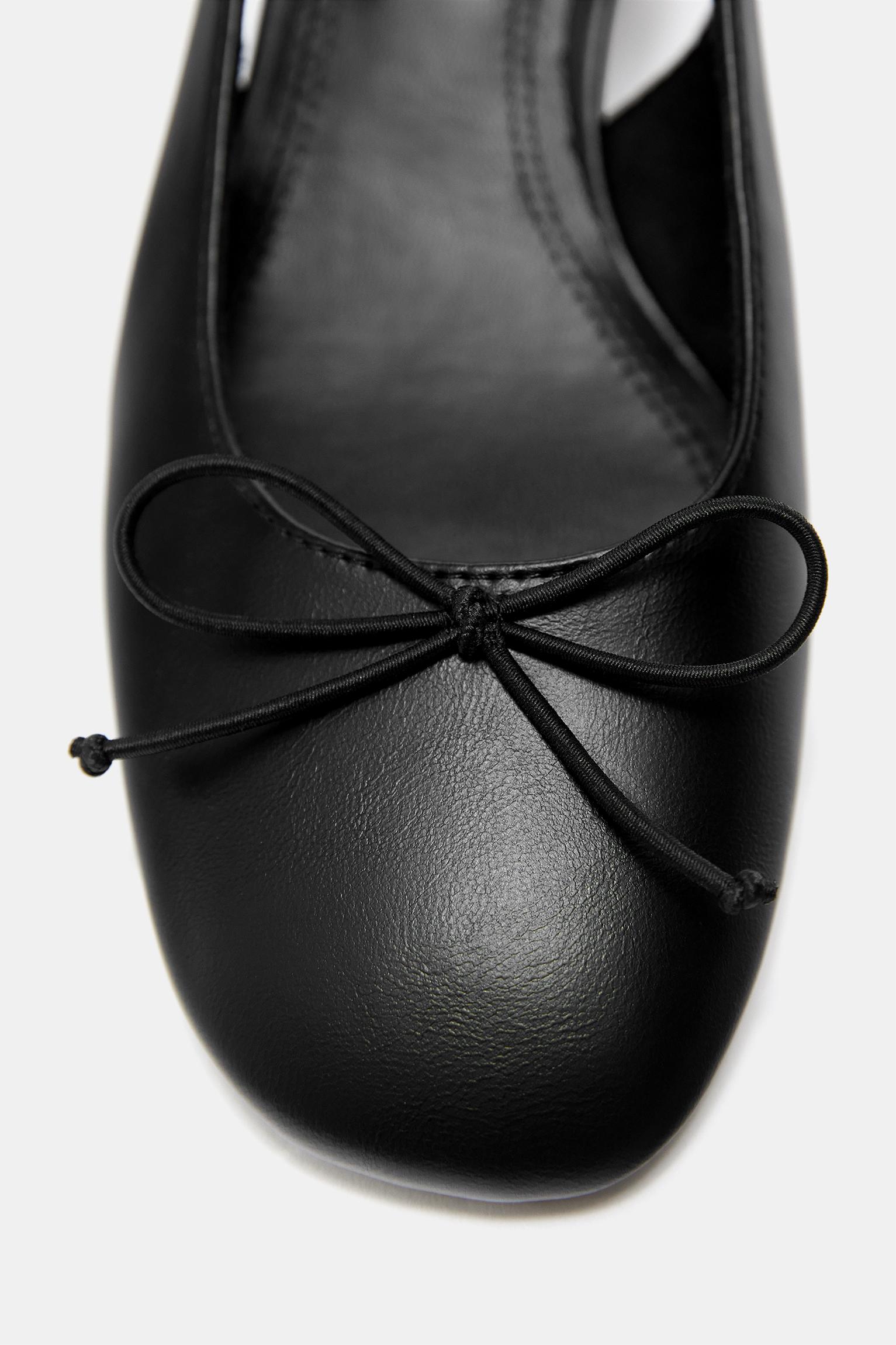 Heeled ballerinas — Black