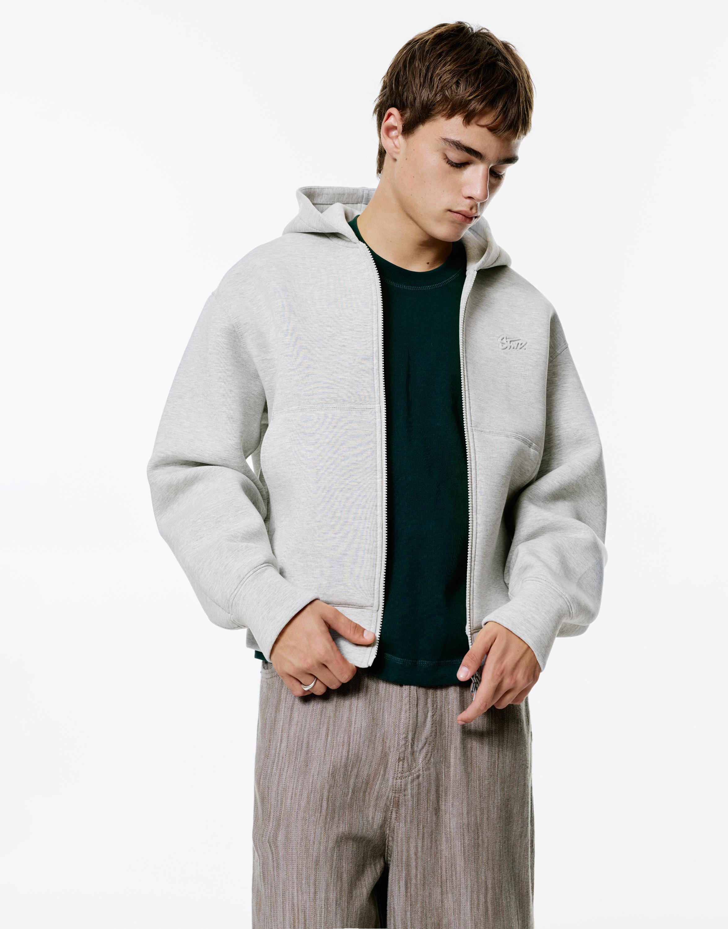Pull&Bear Sentetik kauçuk kumaş görünümlü kapüşonlu sweatshirt görsel 5