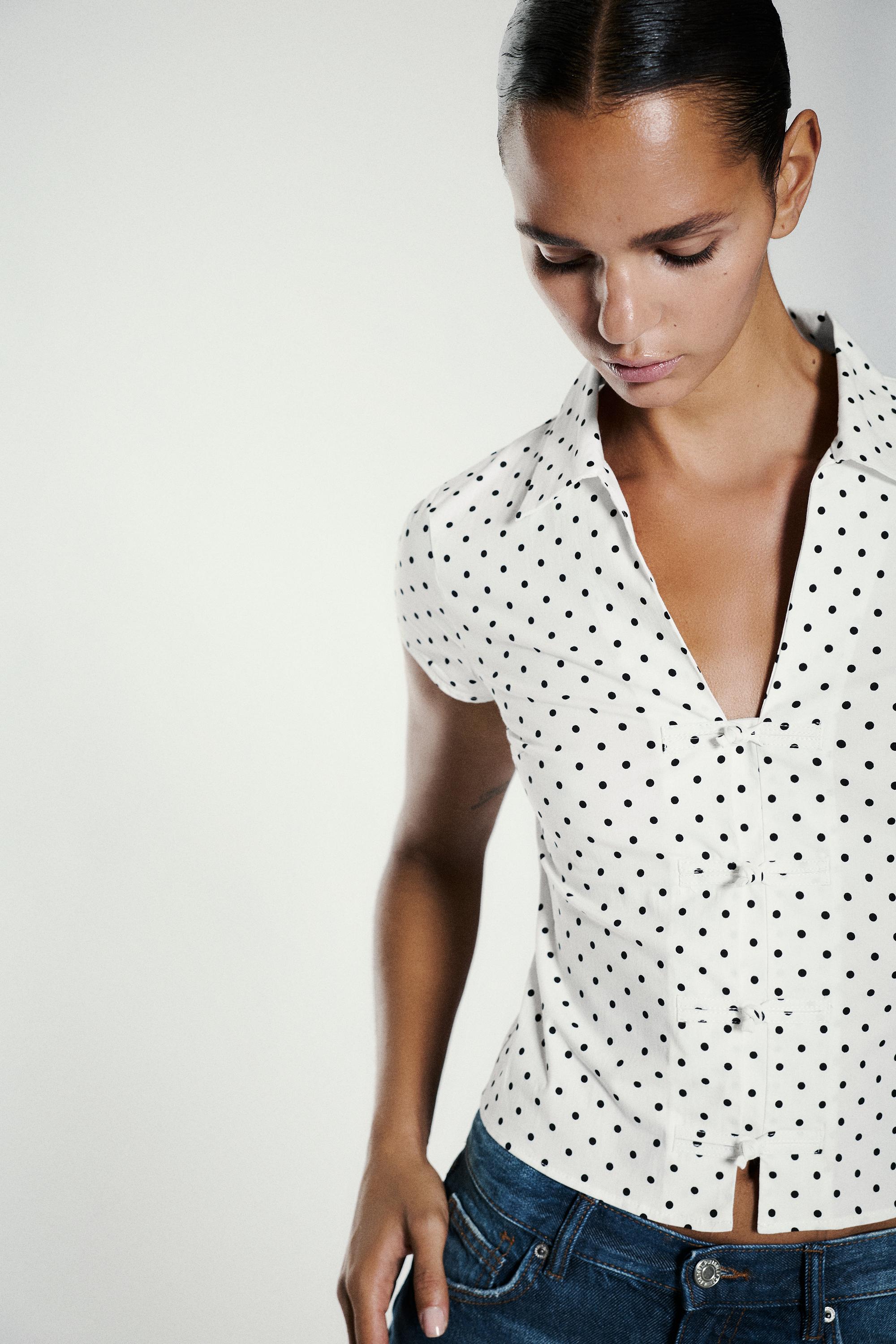 Short sleeve shirt with toggles — White/Black