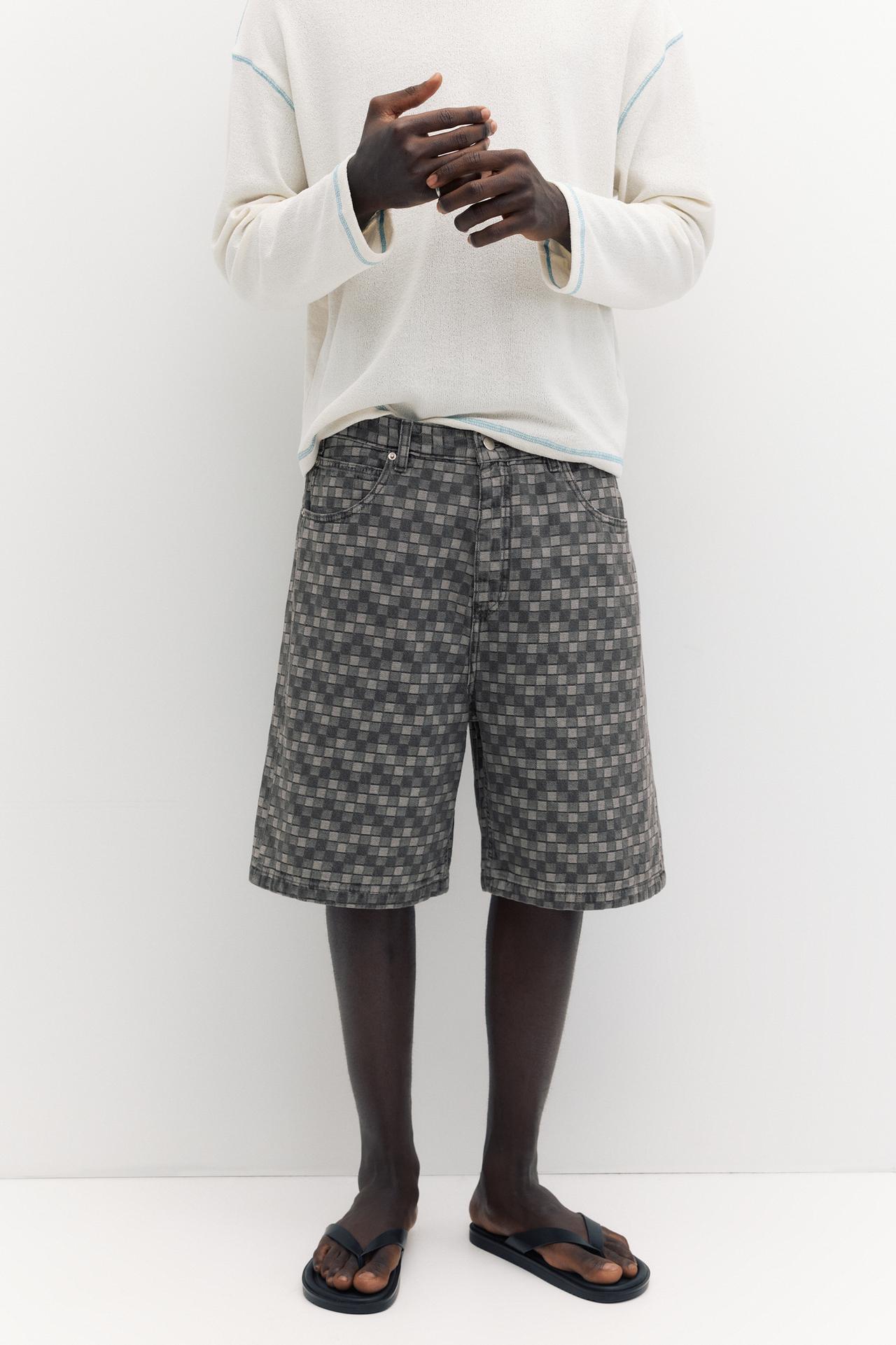 Checked denim Bermuda shorts — Faded black