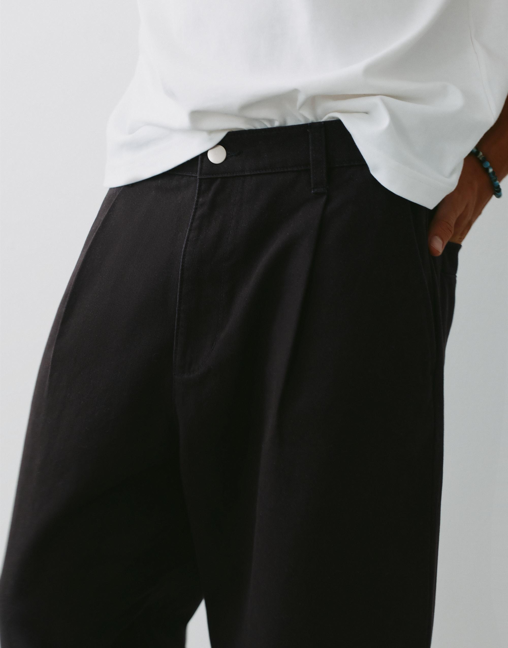 Baggy darted chinos — Black
