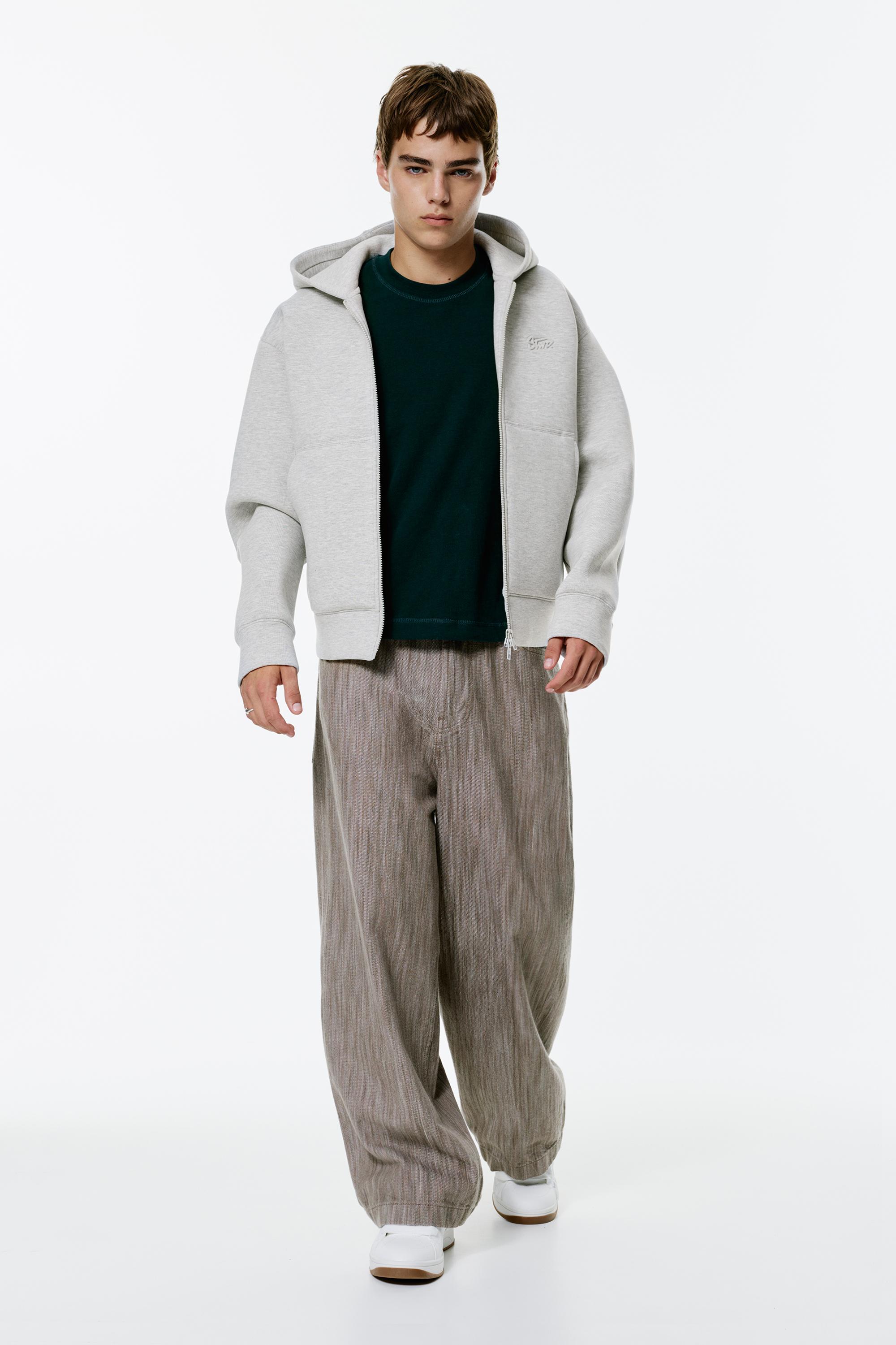 Pull&Bear Sentetik kauçuk kumaş görünümlü kapüşonlu sweatshirt