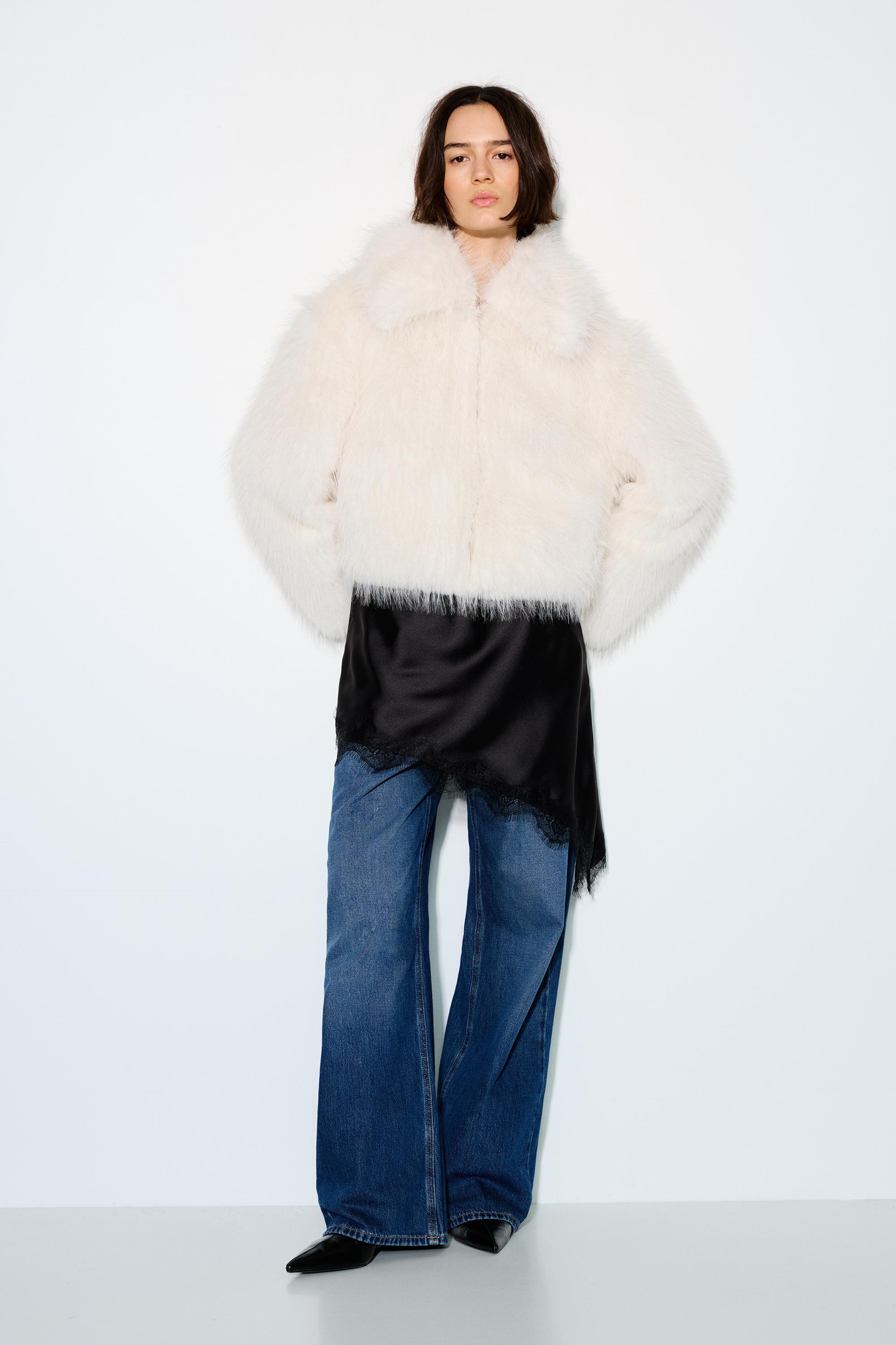 White faux fur jacket — Ecru