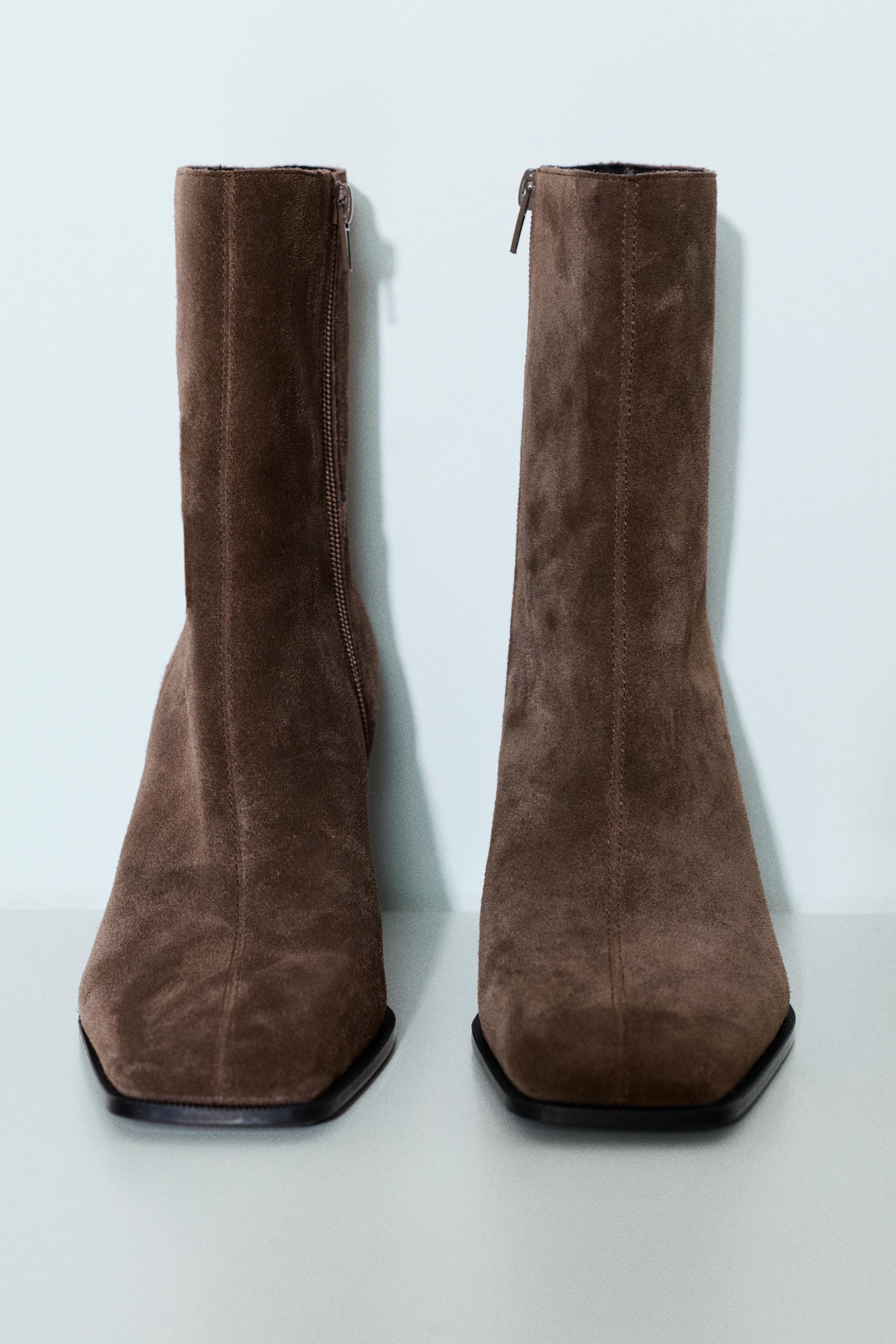 Leather high-heel ankle boots — Taupe