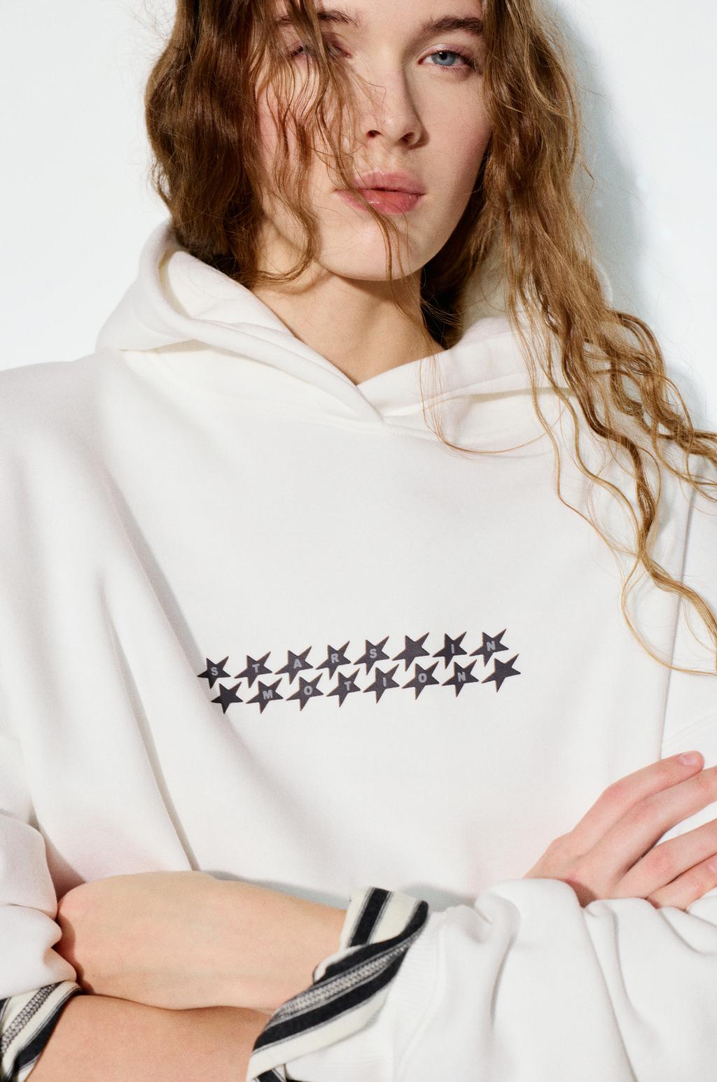 Sudadera capucha estrellas Pull&Bear España